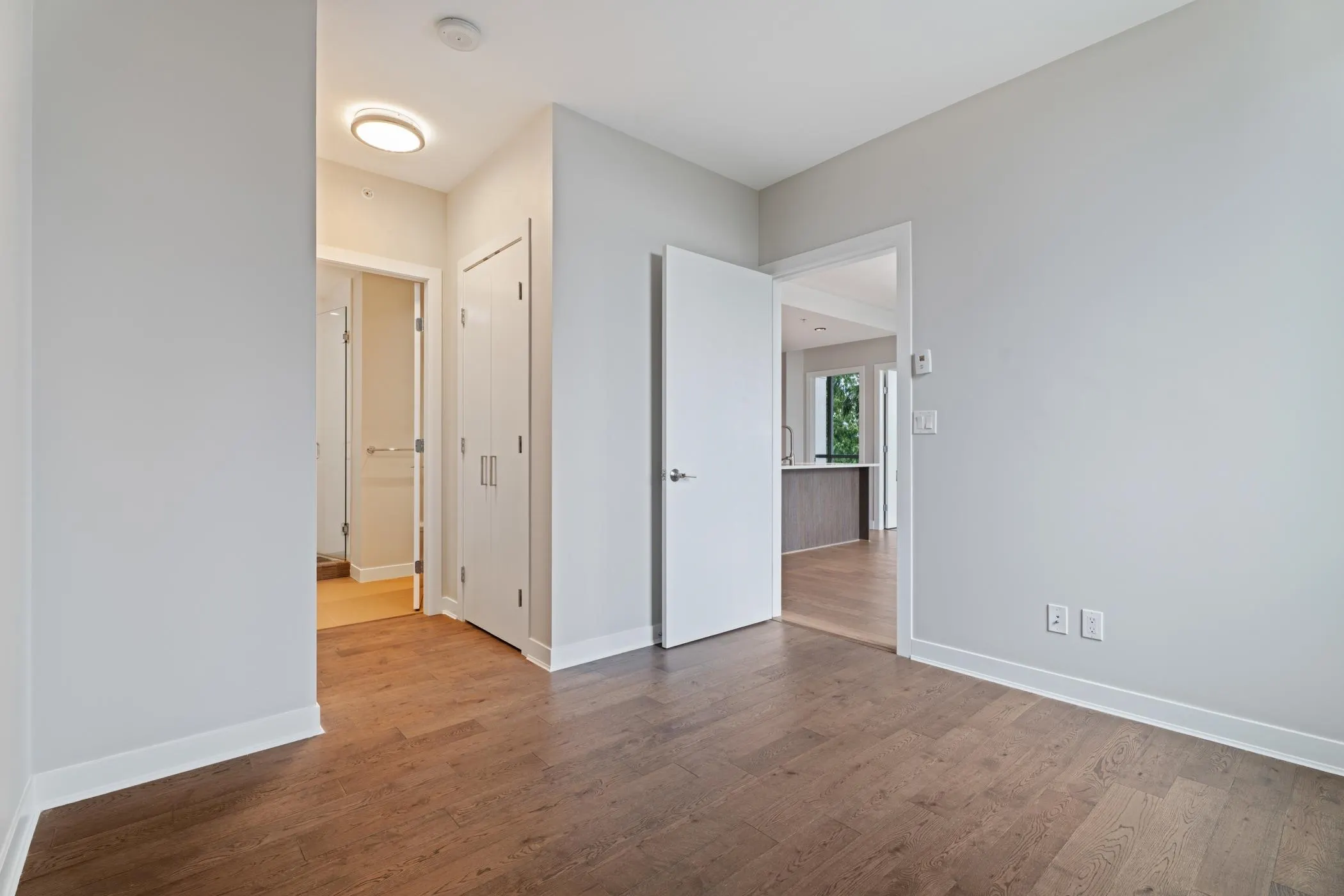 707 9080 University Crescent
