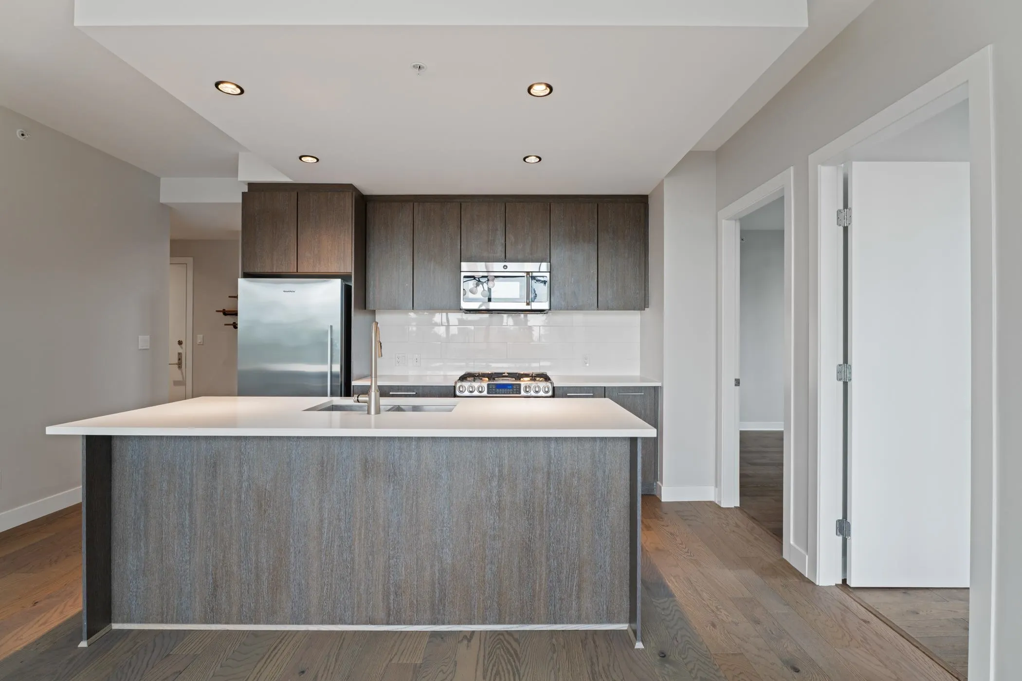 707 9080 University Crescent