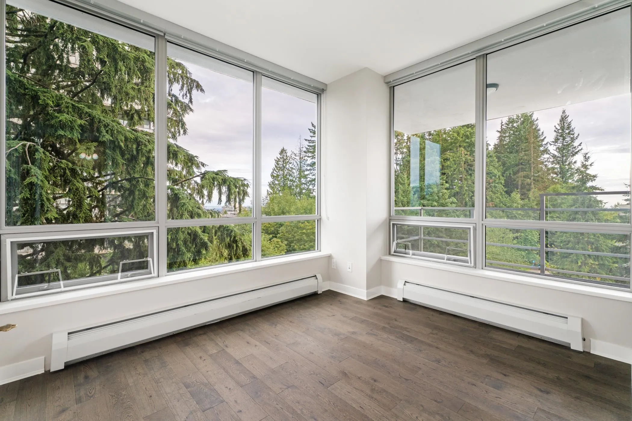707 9080 University Crescent