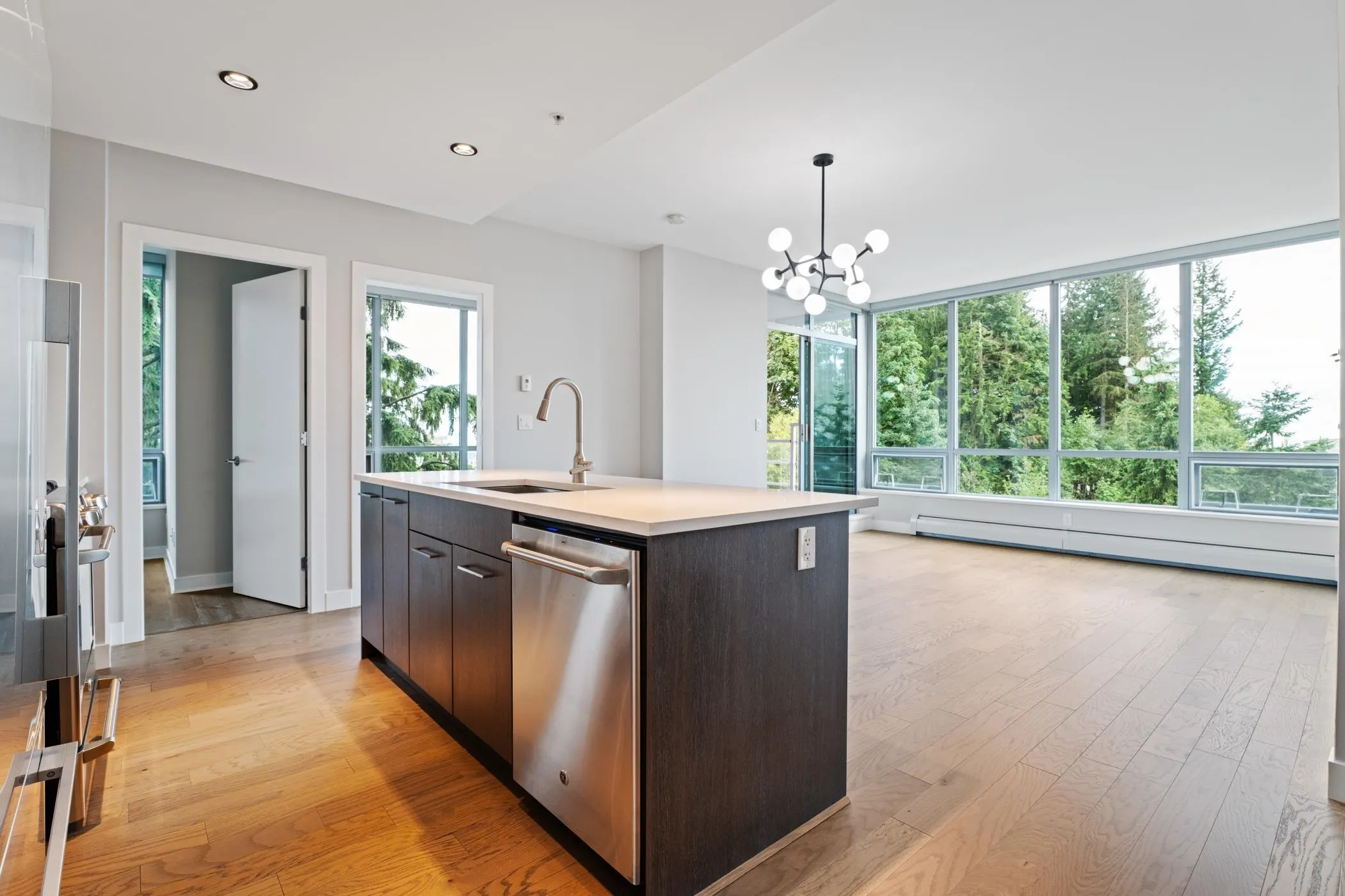 707 9080 University Crescent