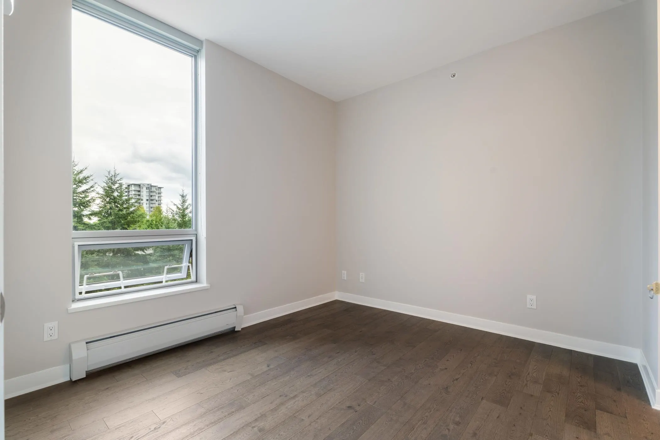 707 9080 University Crescent