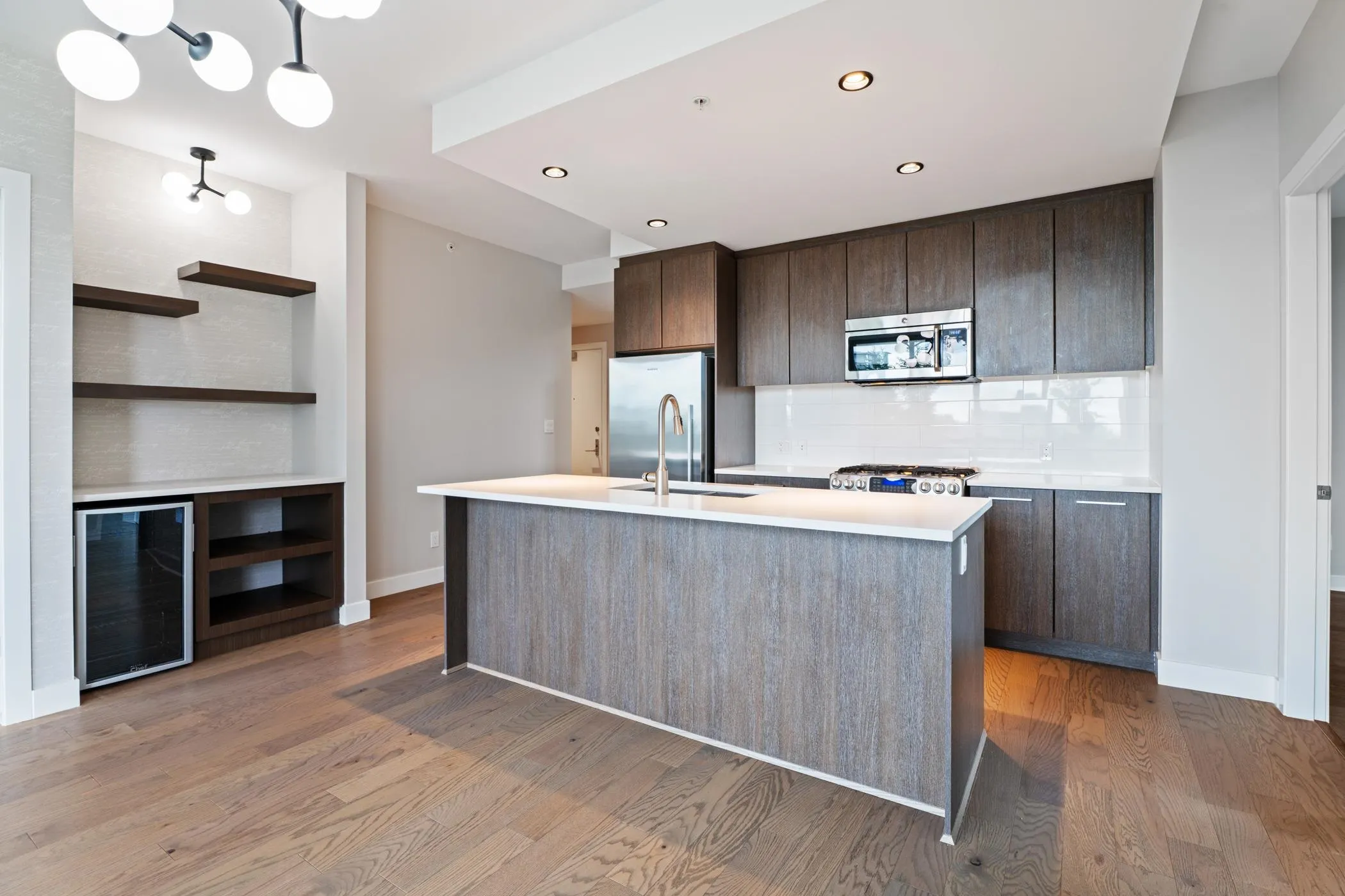707 9080 University Crescent