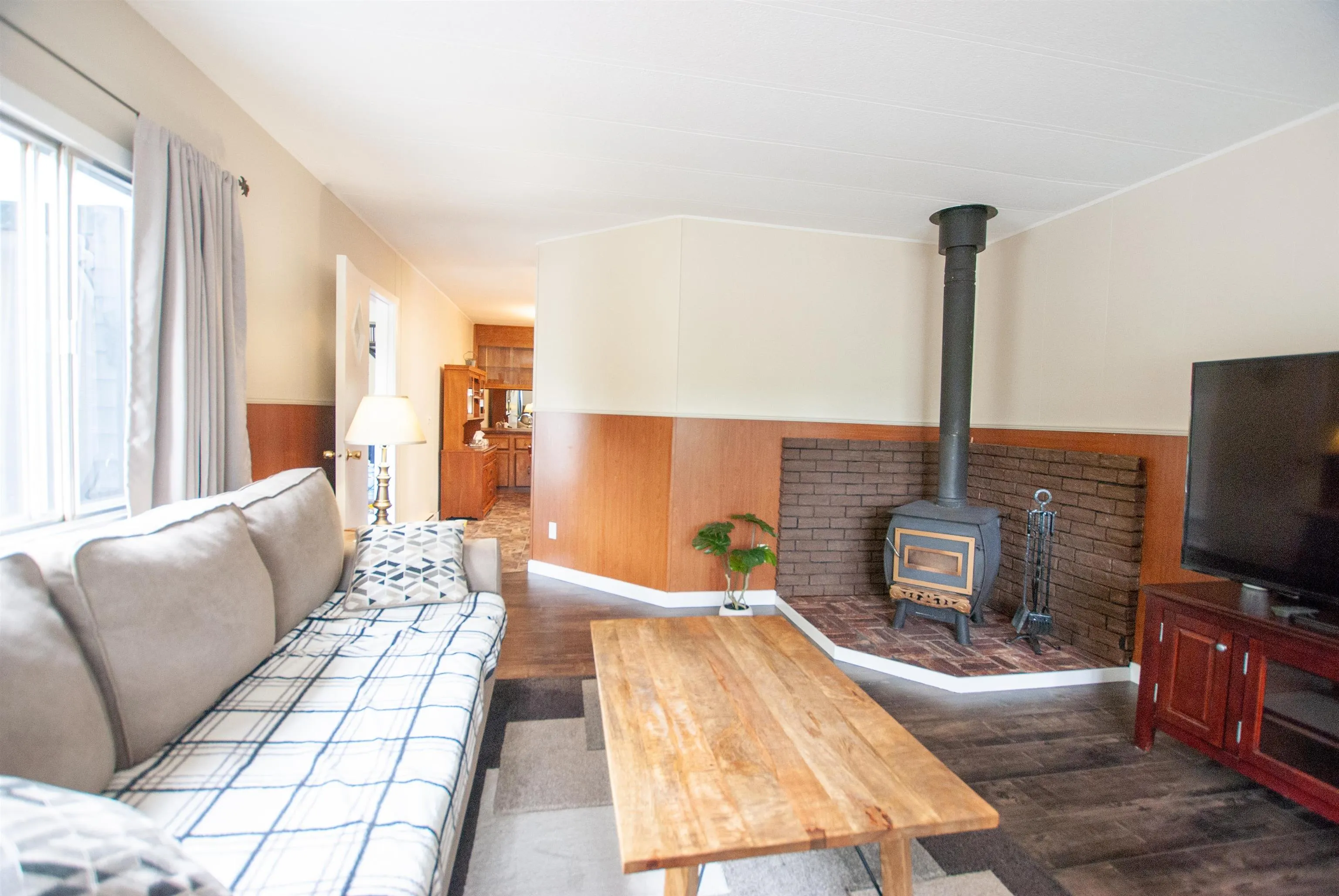 30 46484 Chilliwack Lake Road