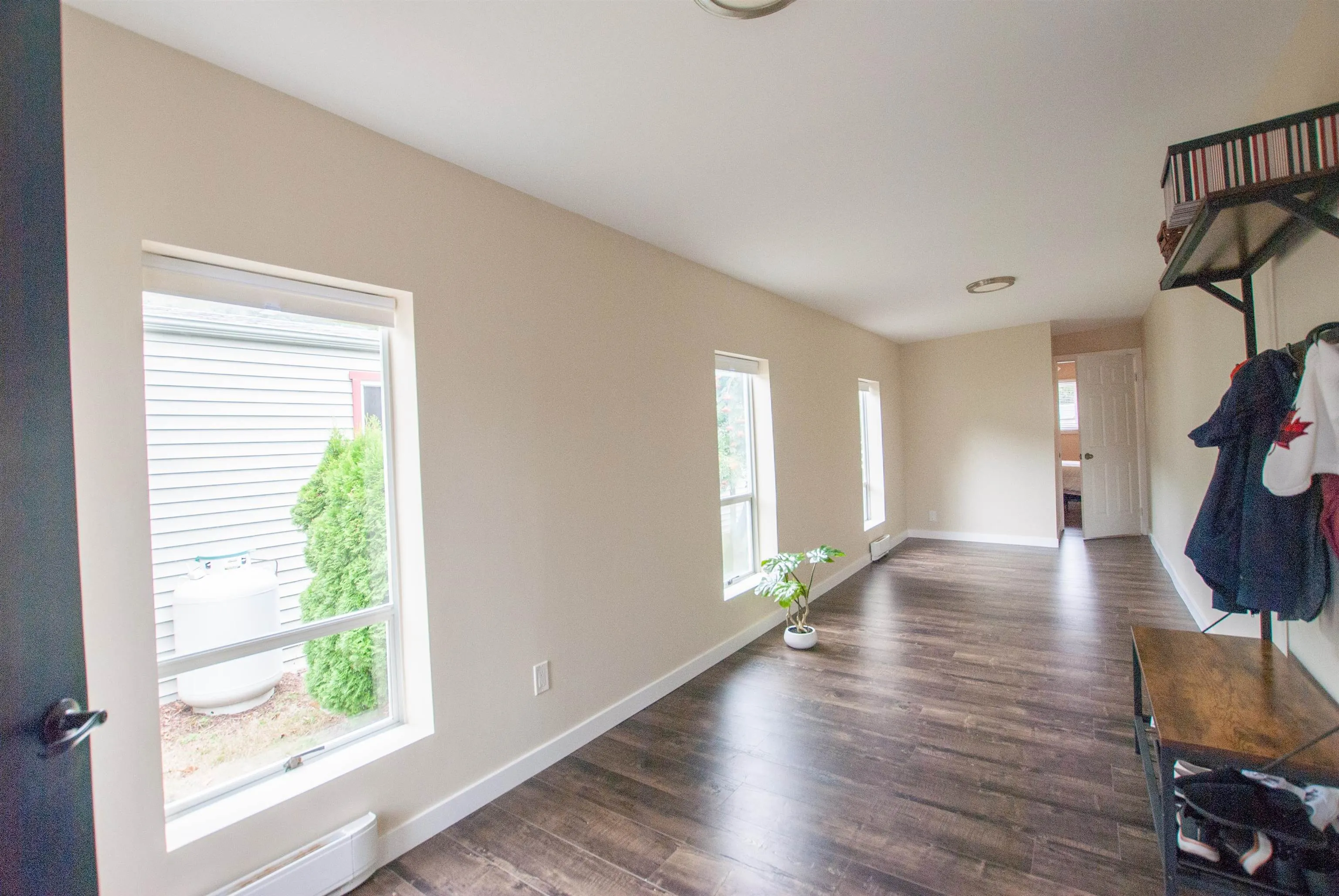30 46484 Chilliwack Lake Road