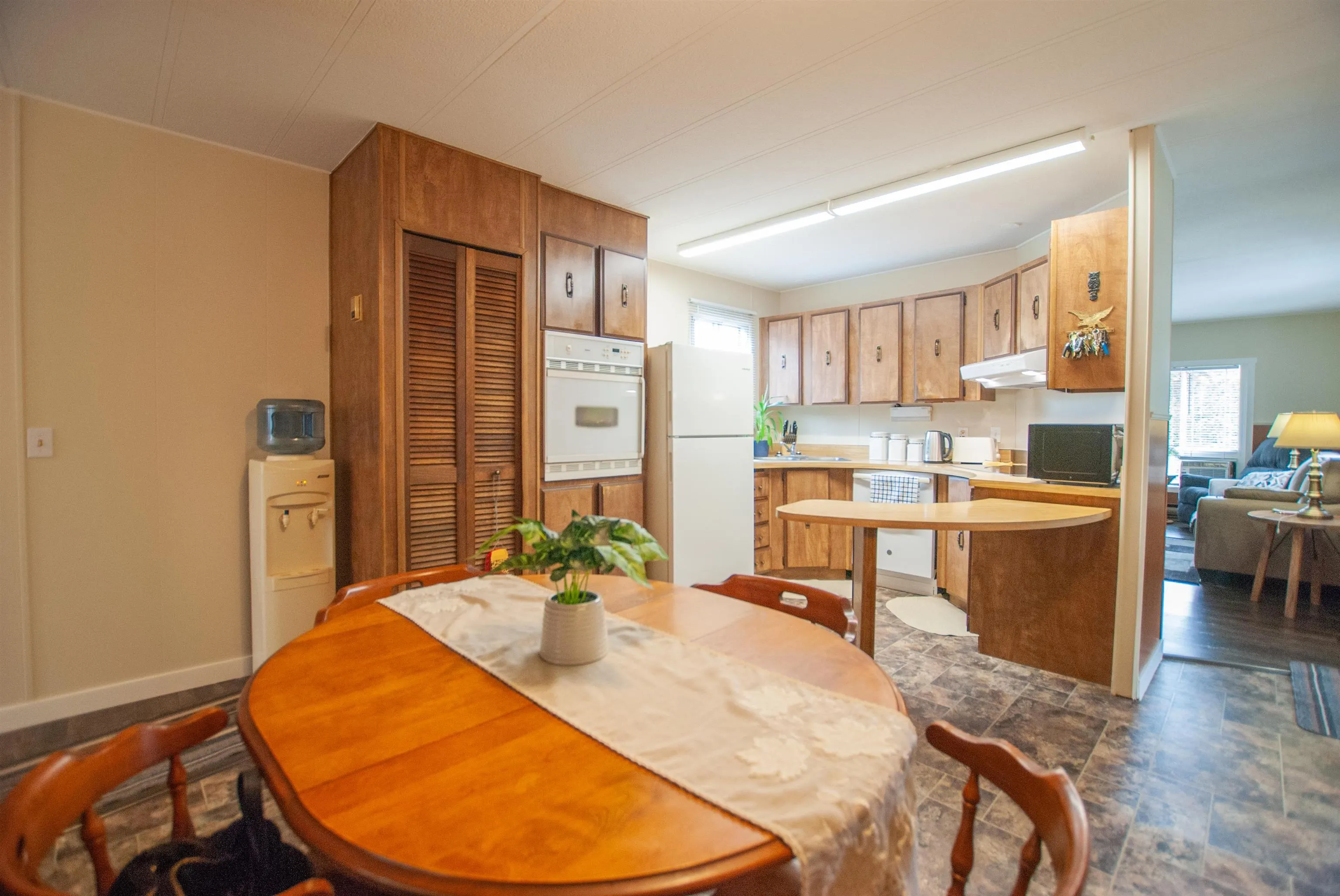 30 46484 Chilliwack Lake Road