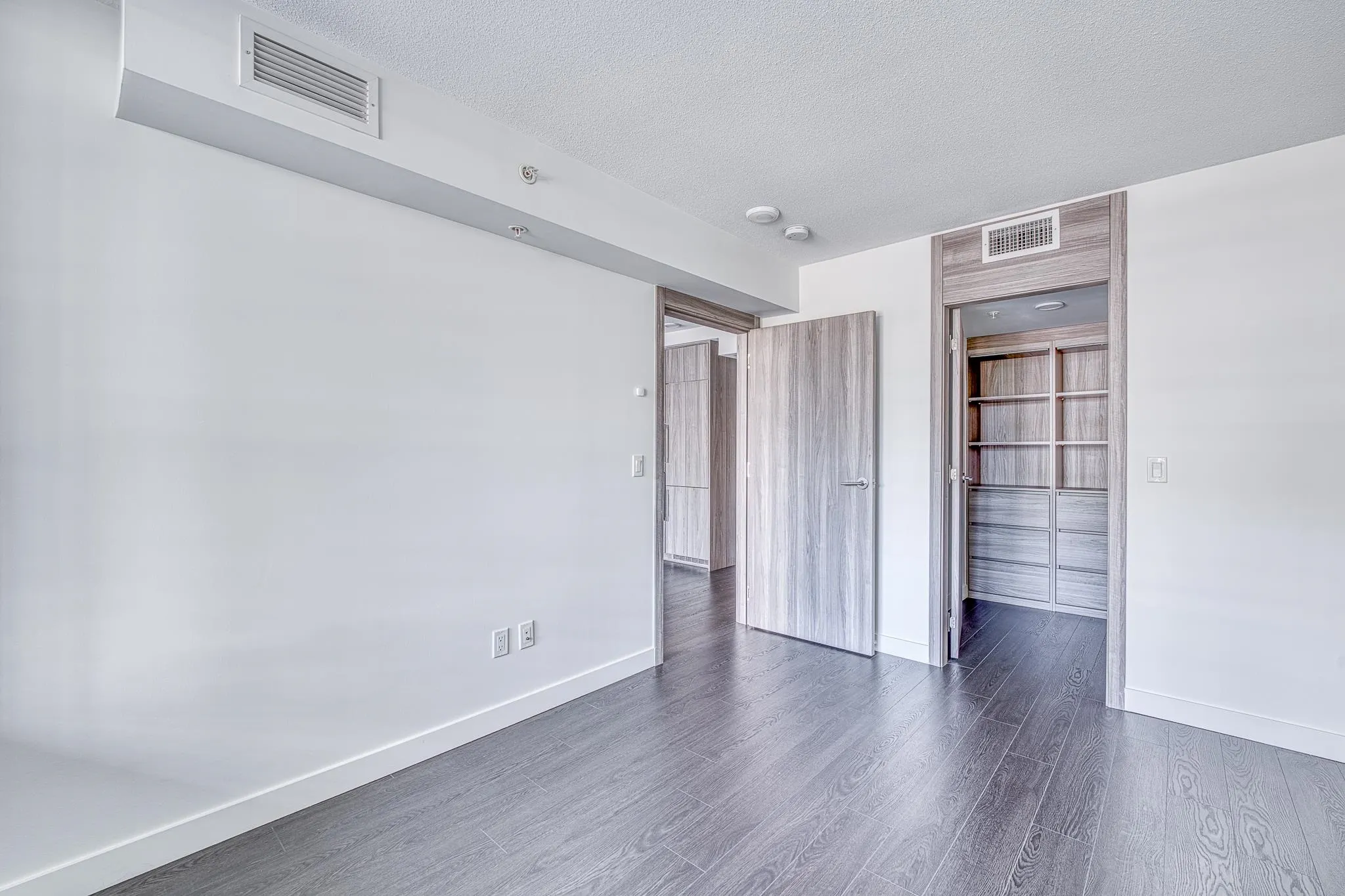 509 8800 Hazelbridge Way