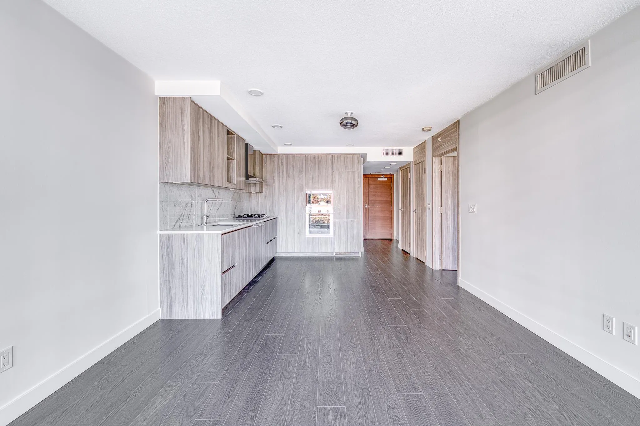 509 8800 Hazelbridge Way