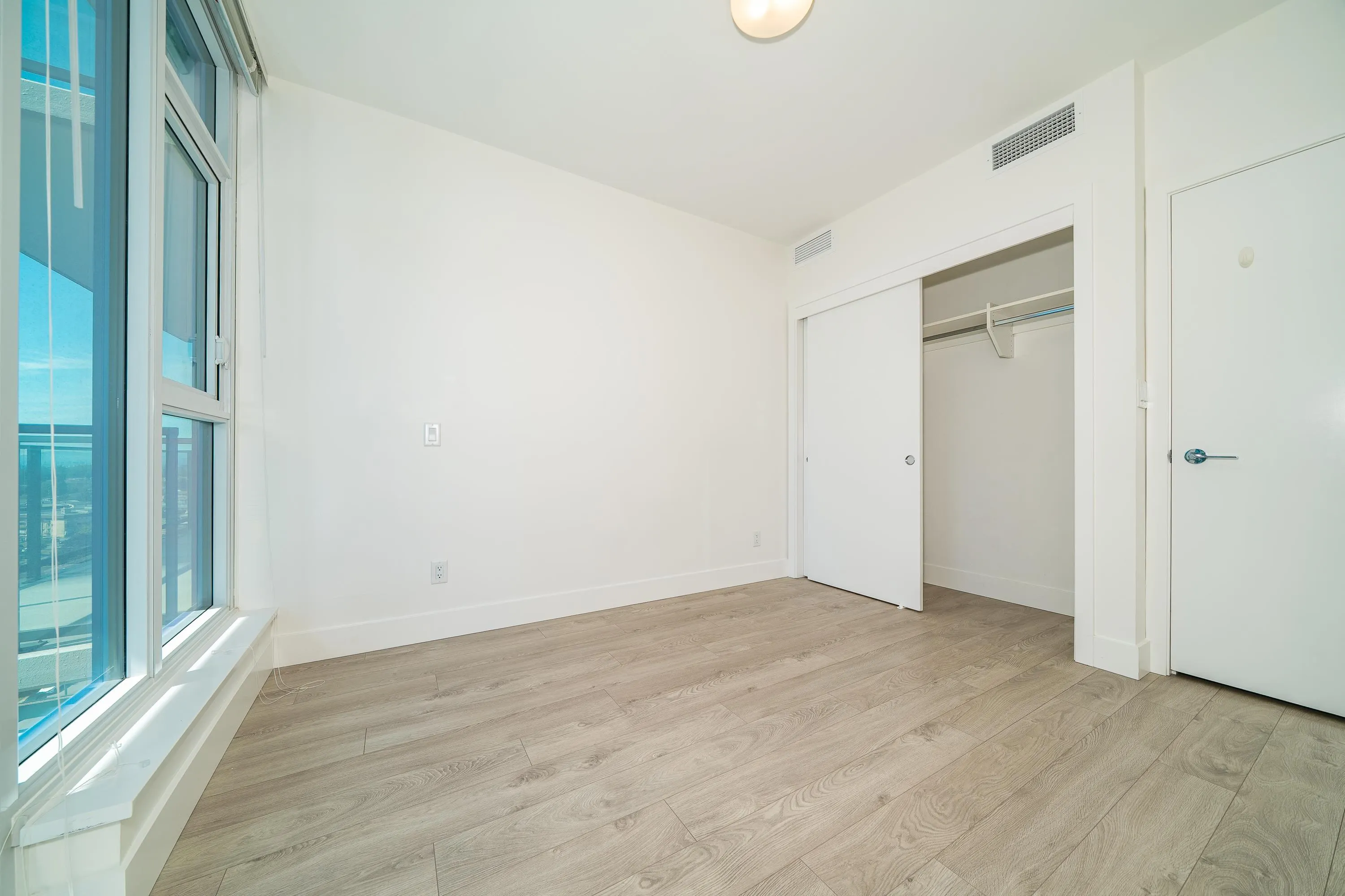 1601 7303 Noble Lane