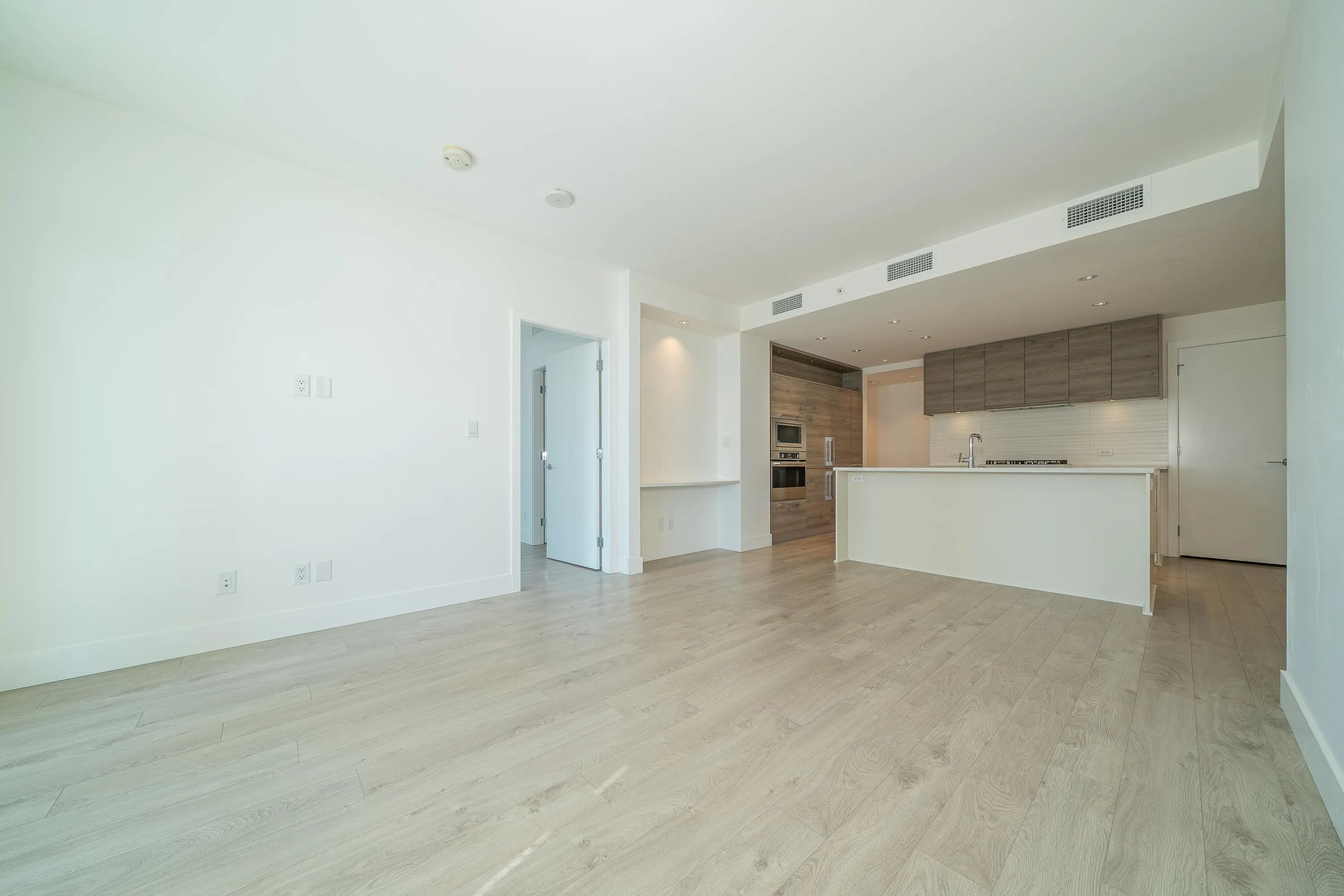 1601 7303 Noble Lane