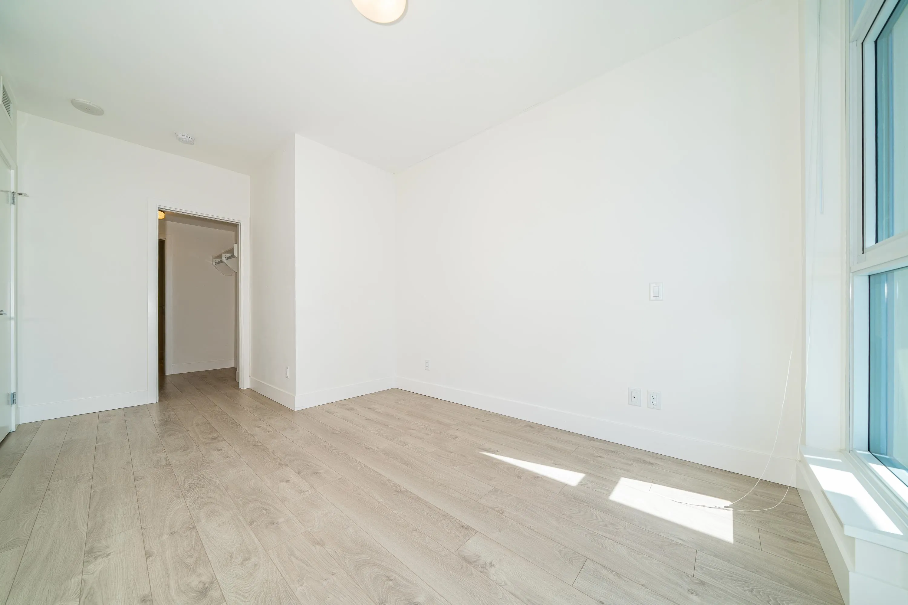 1601 7303 Noble Lane