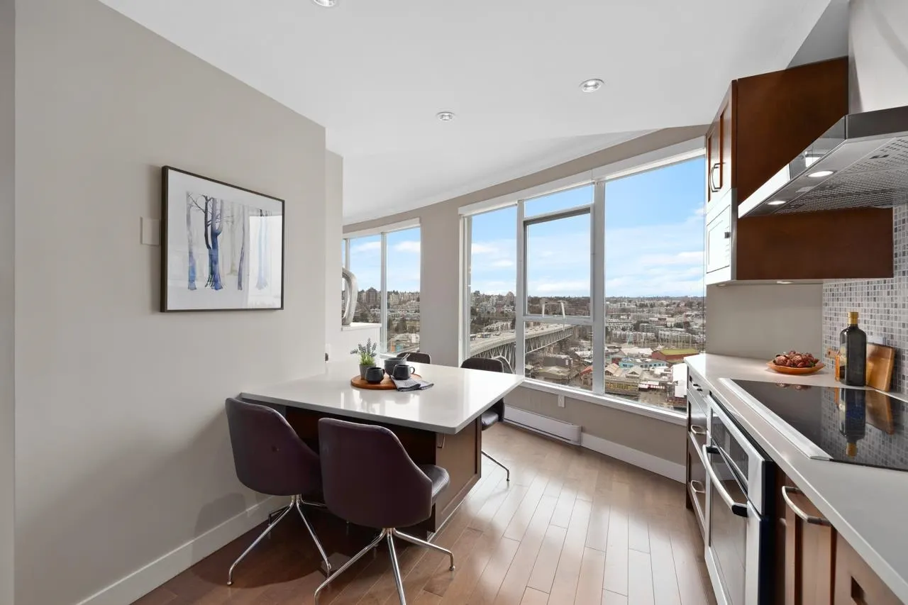 2302 1500 Howe Street