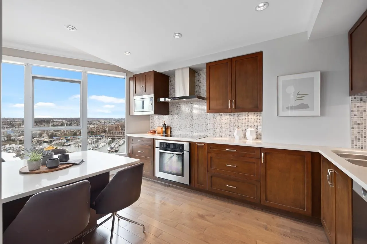 2302 1500 Howe Street