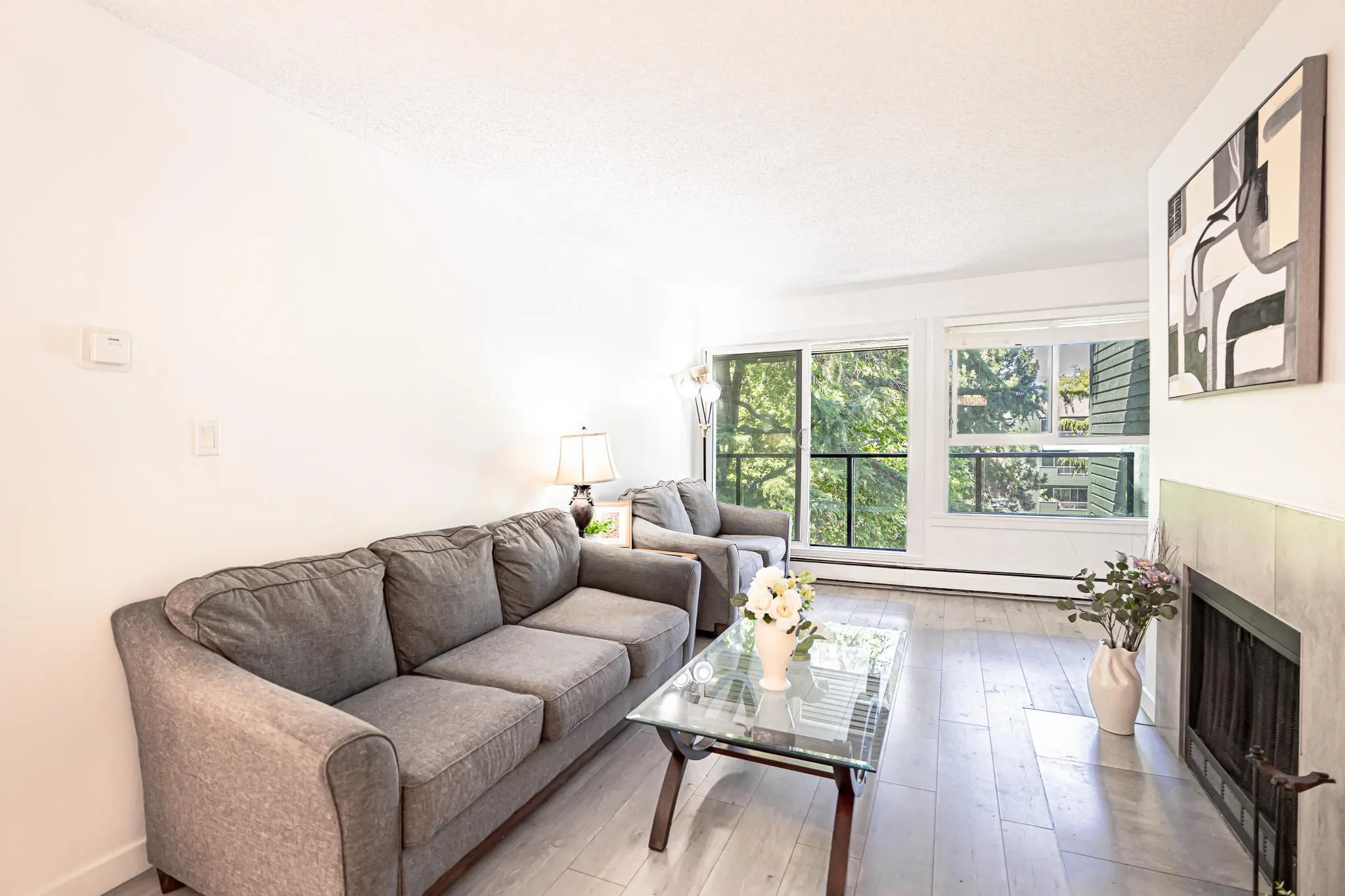 322 8591 Westminster Highway