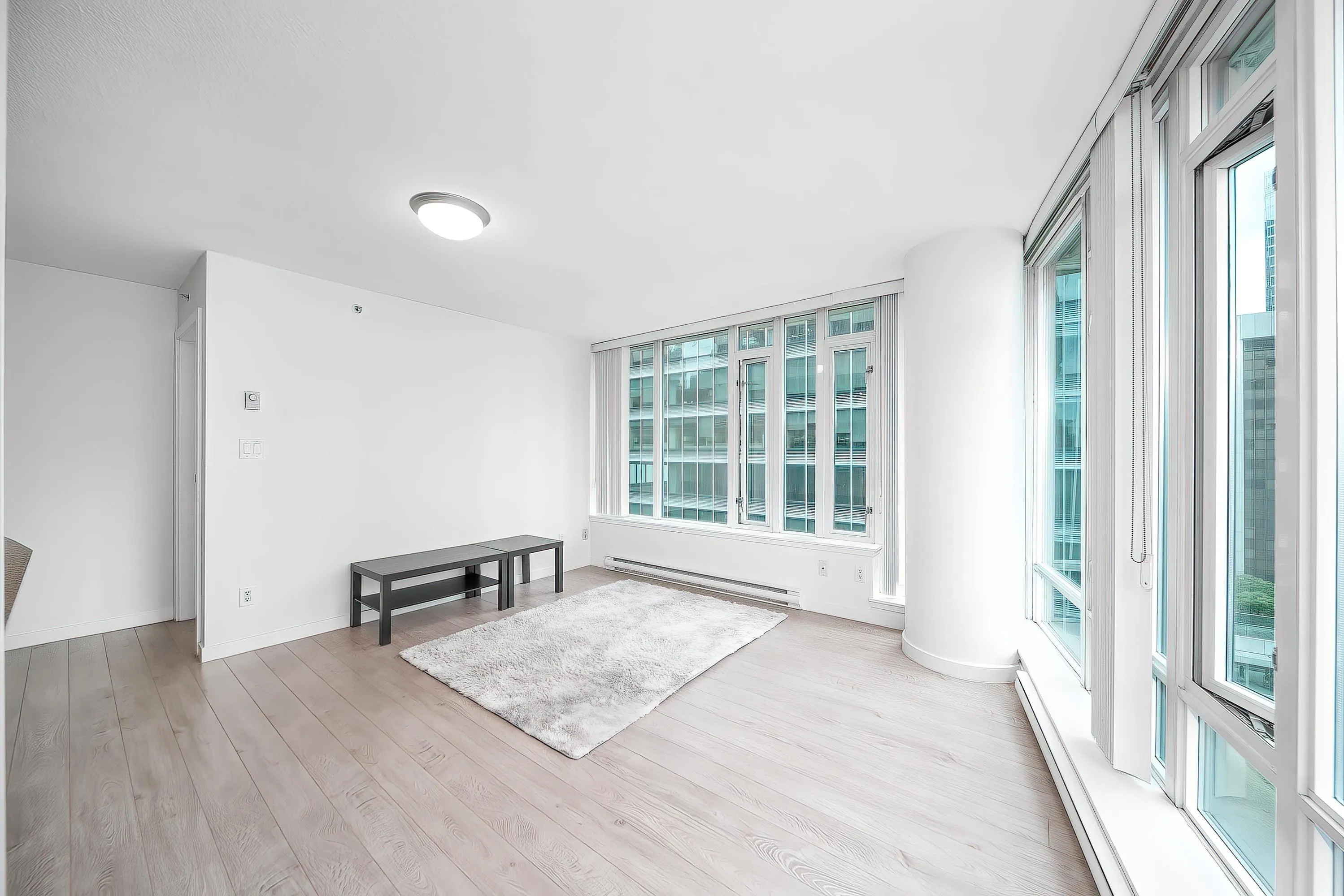 807 610 Granville Street