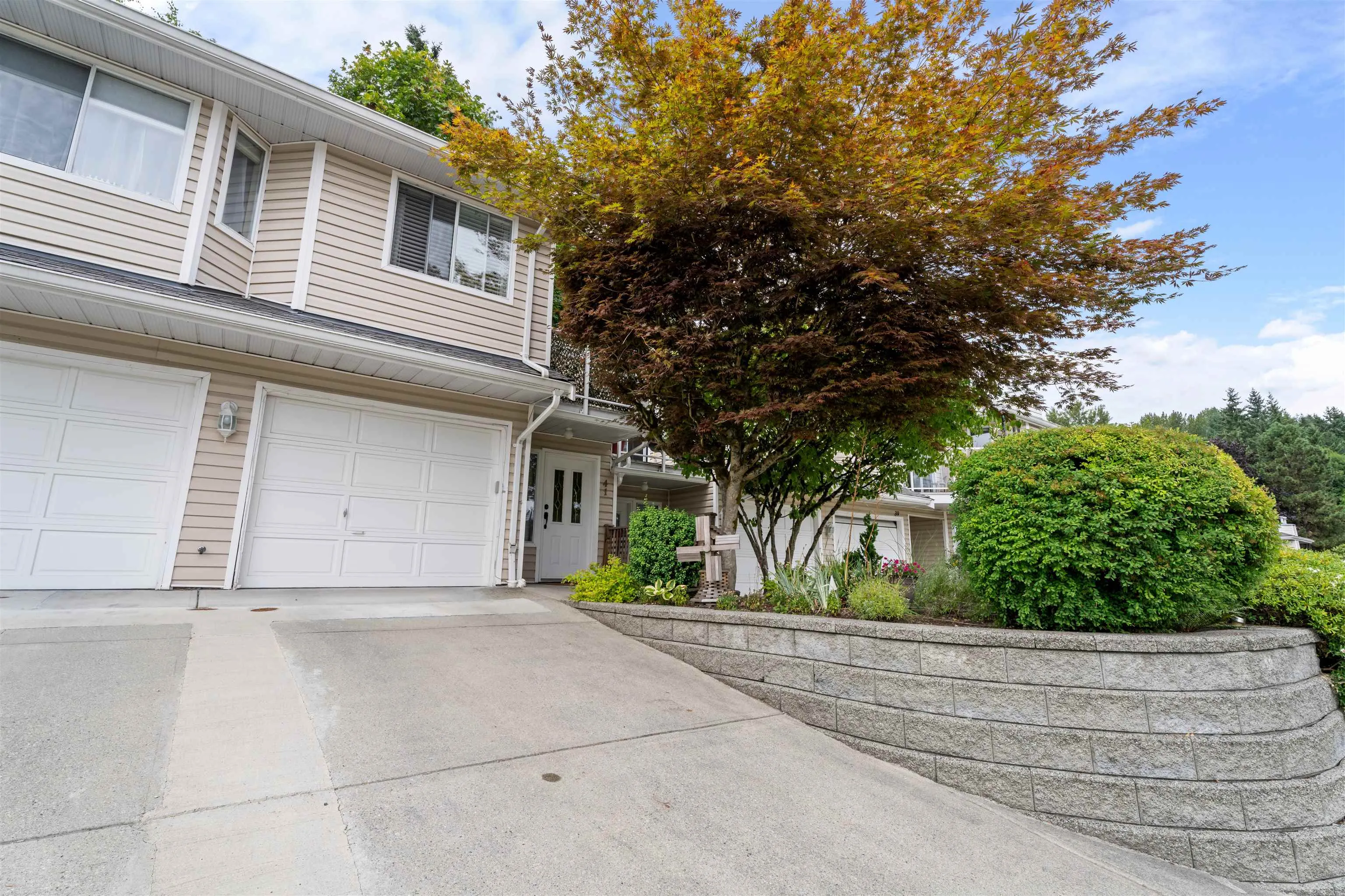 41 1190 Falcon Drive