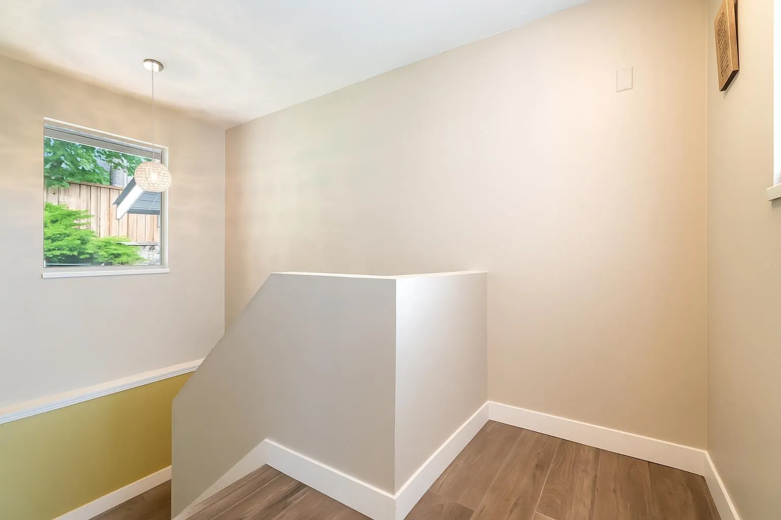 41 1190 Falcon Drive