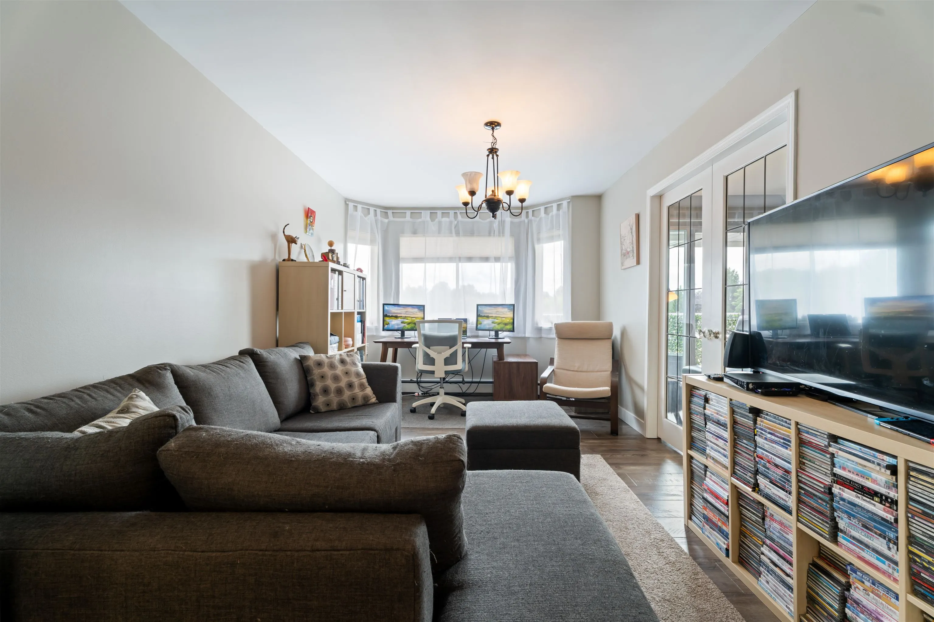 41 1190 Falcon Drive
