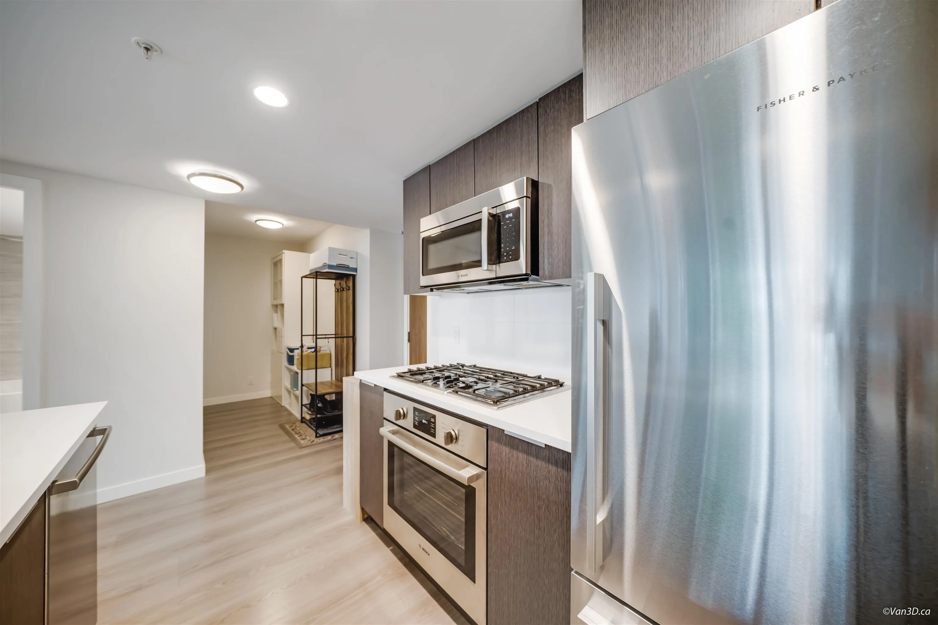 617 8699 Hazelbridge Way