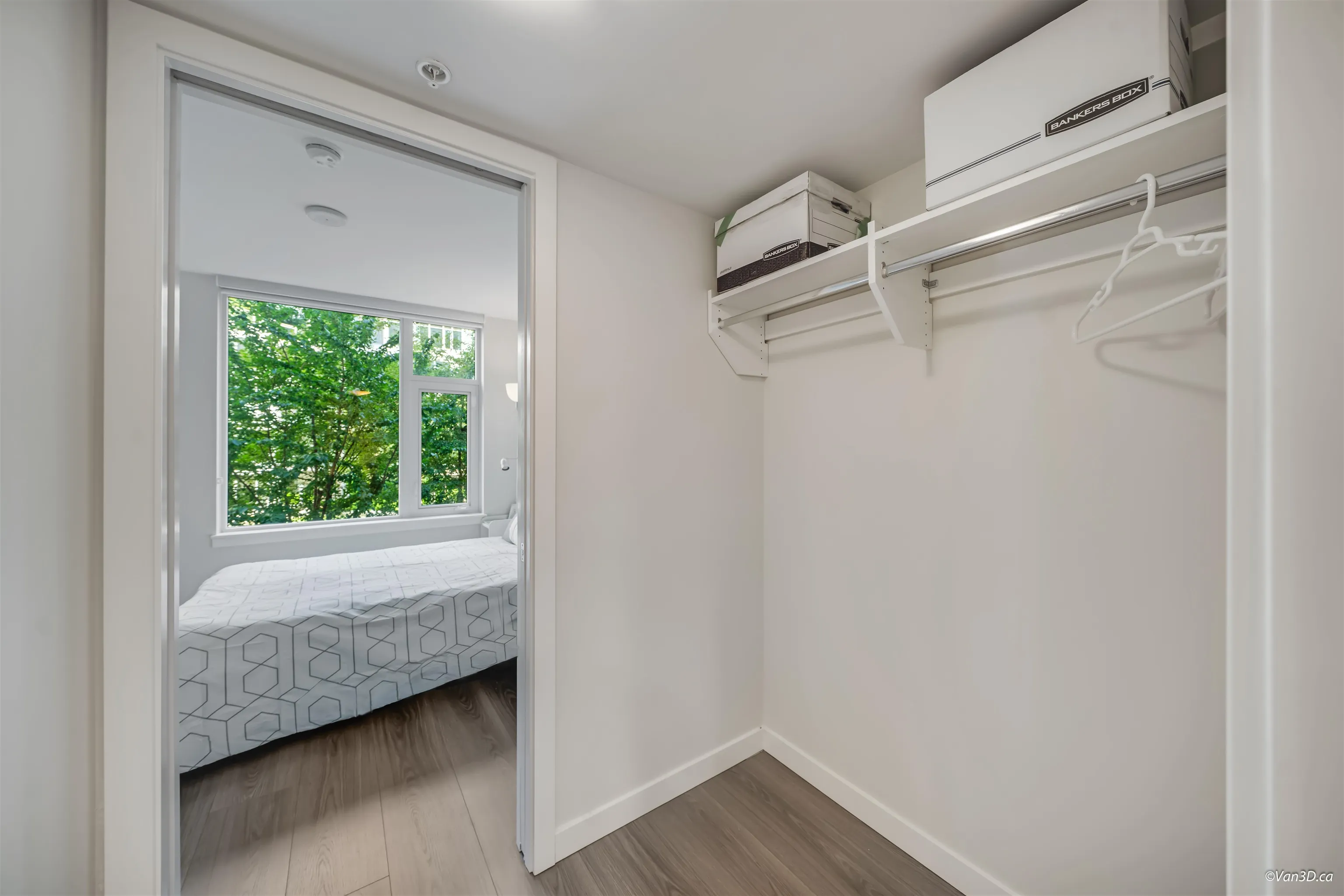 617 8699 Hazelbridge Way