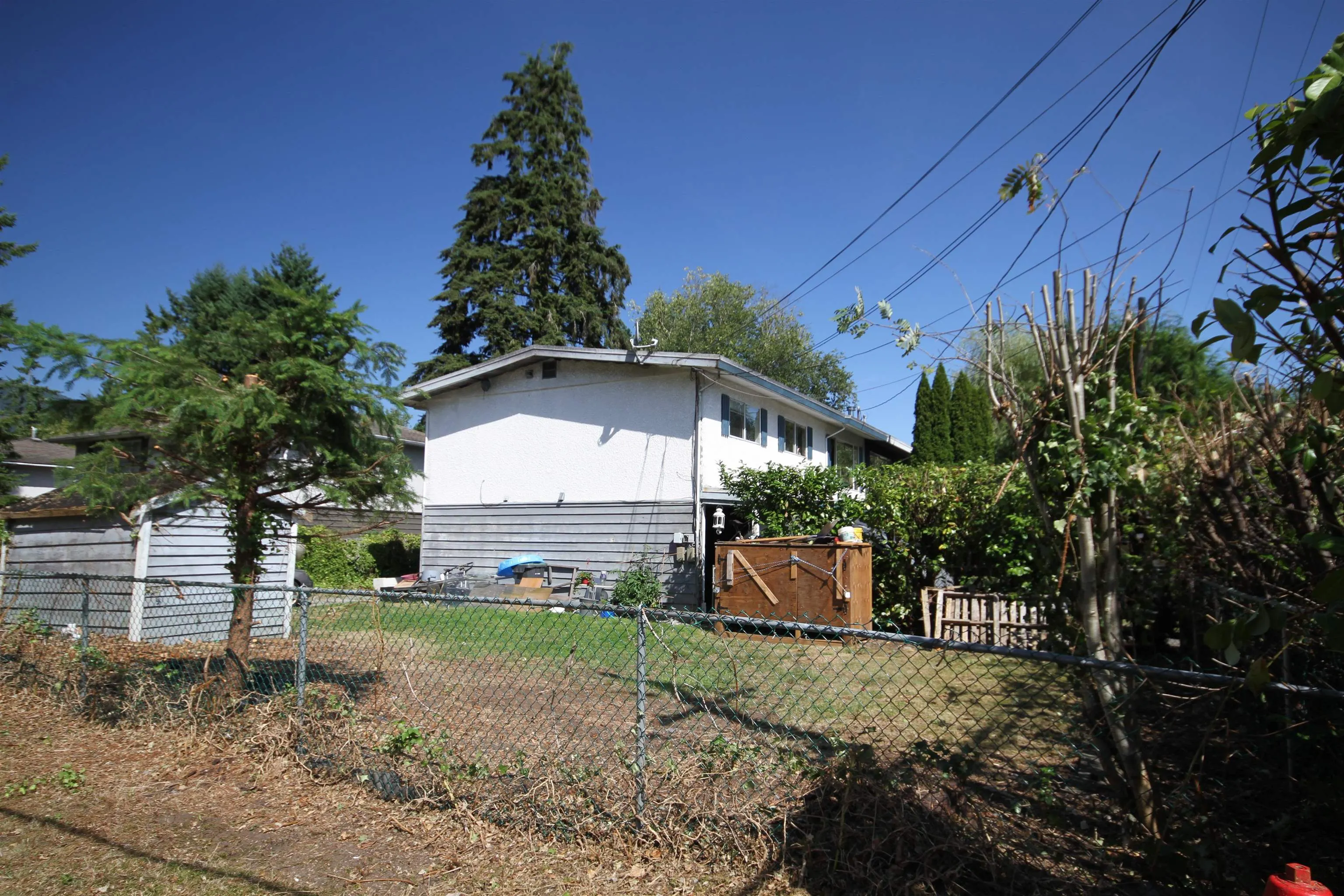 999 Lincoln Avenue