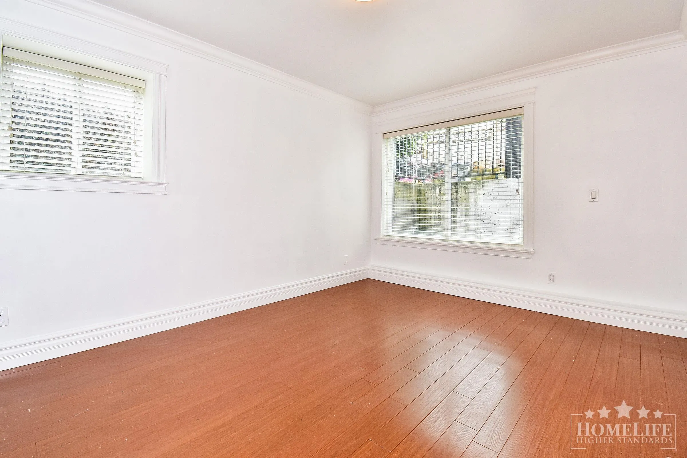 Basement A 16053 79 Avenue