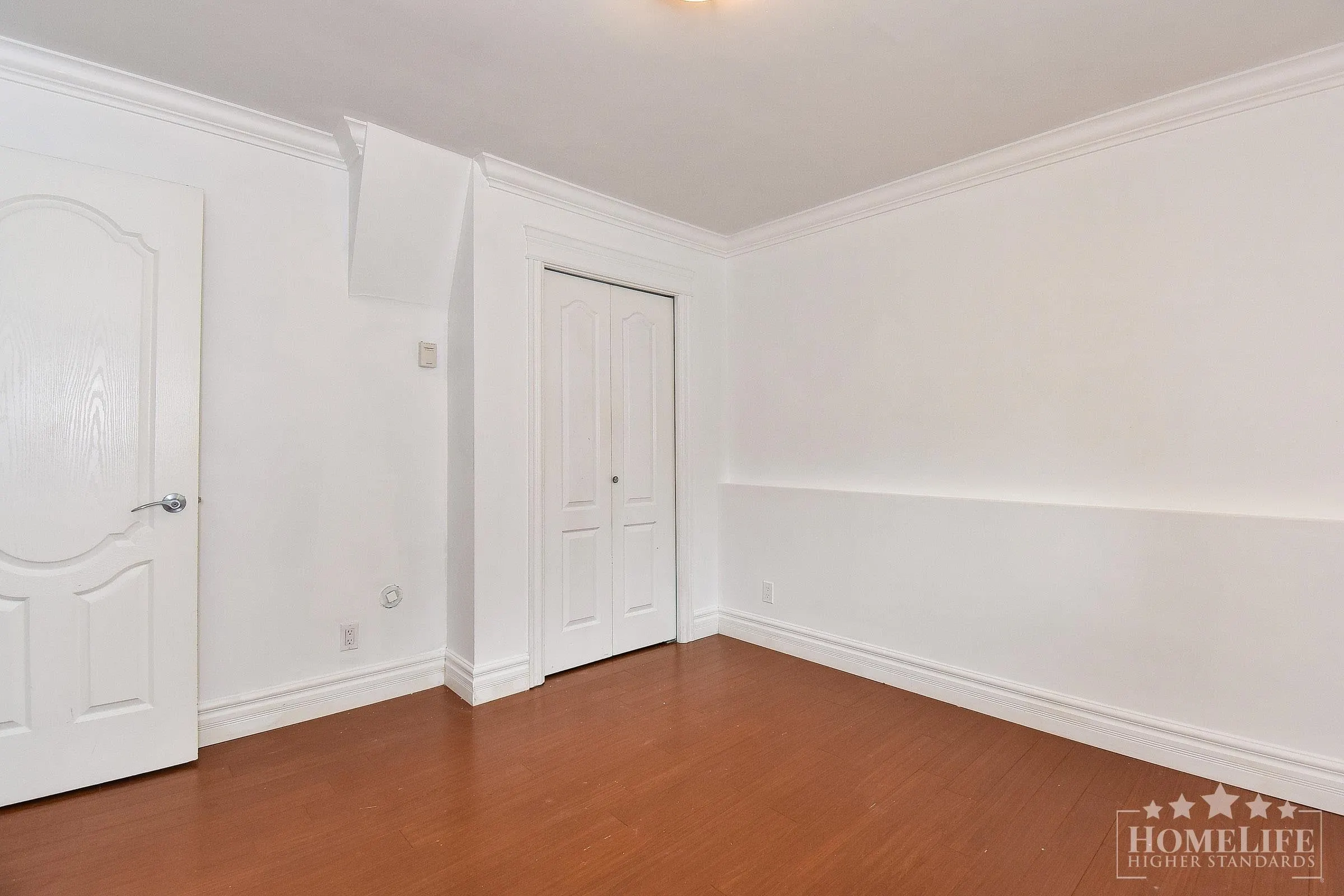 Basement A 16053 79 Avenue