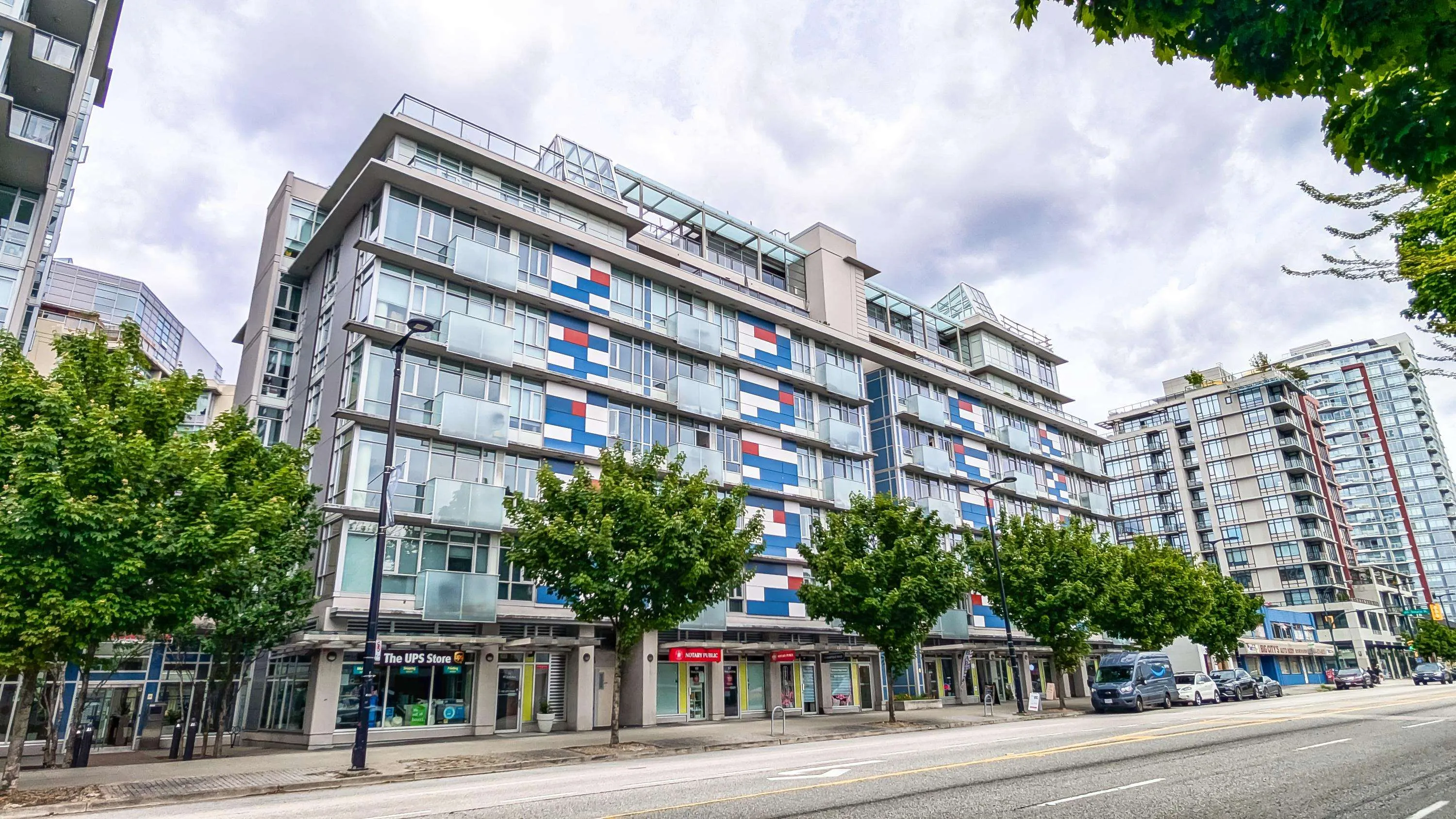 201 63 W 2nd Avenue