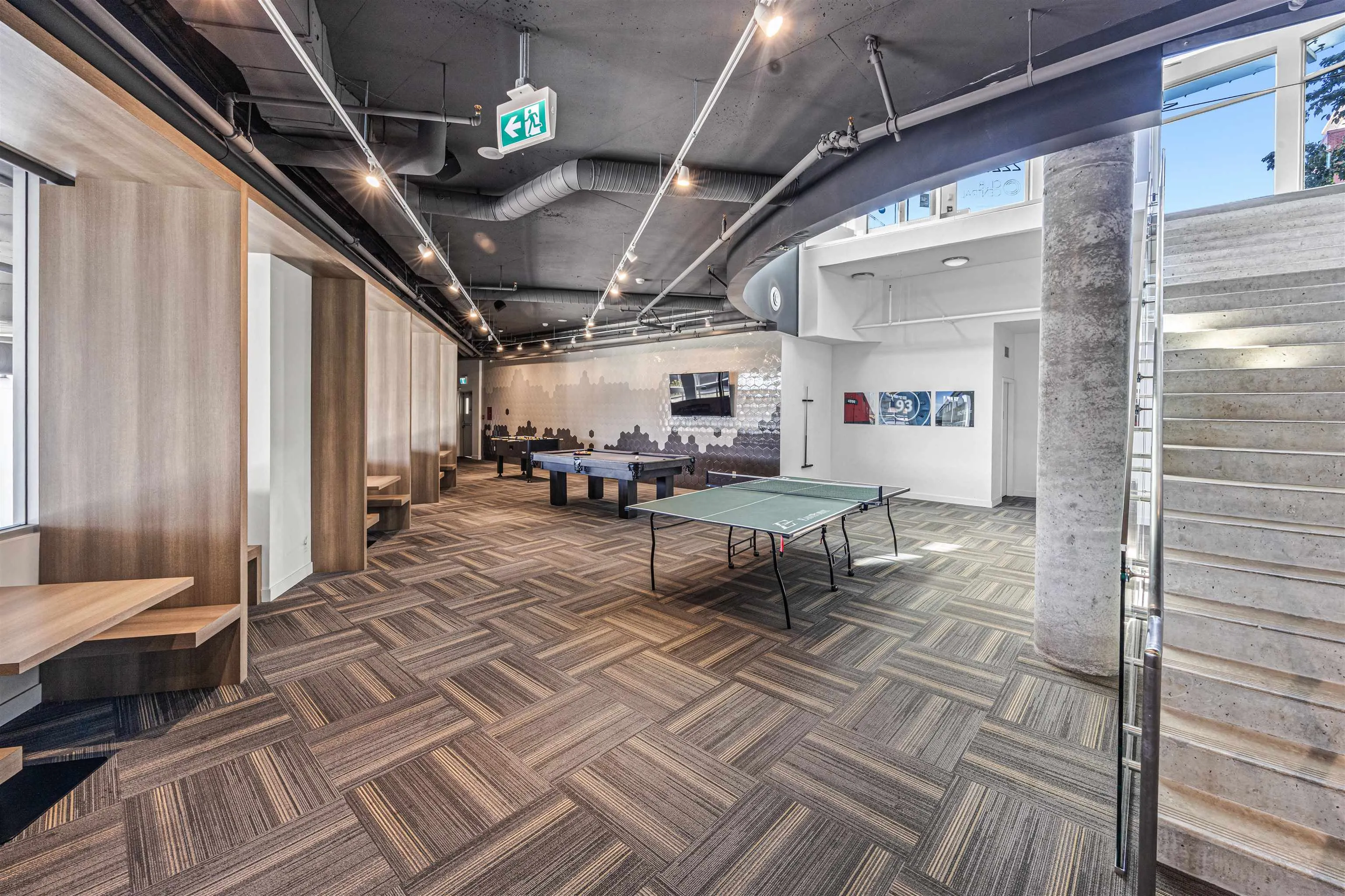 1403 258 Nelson's Court