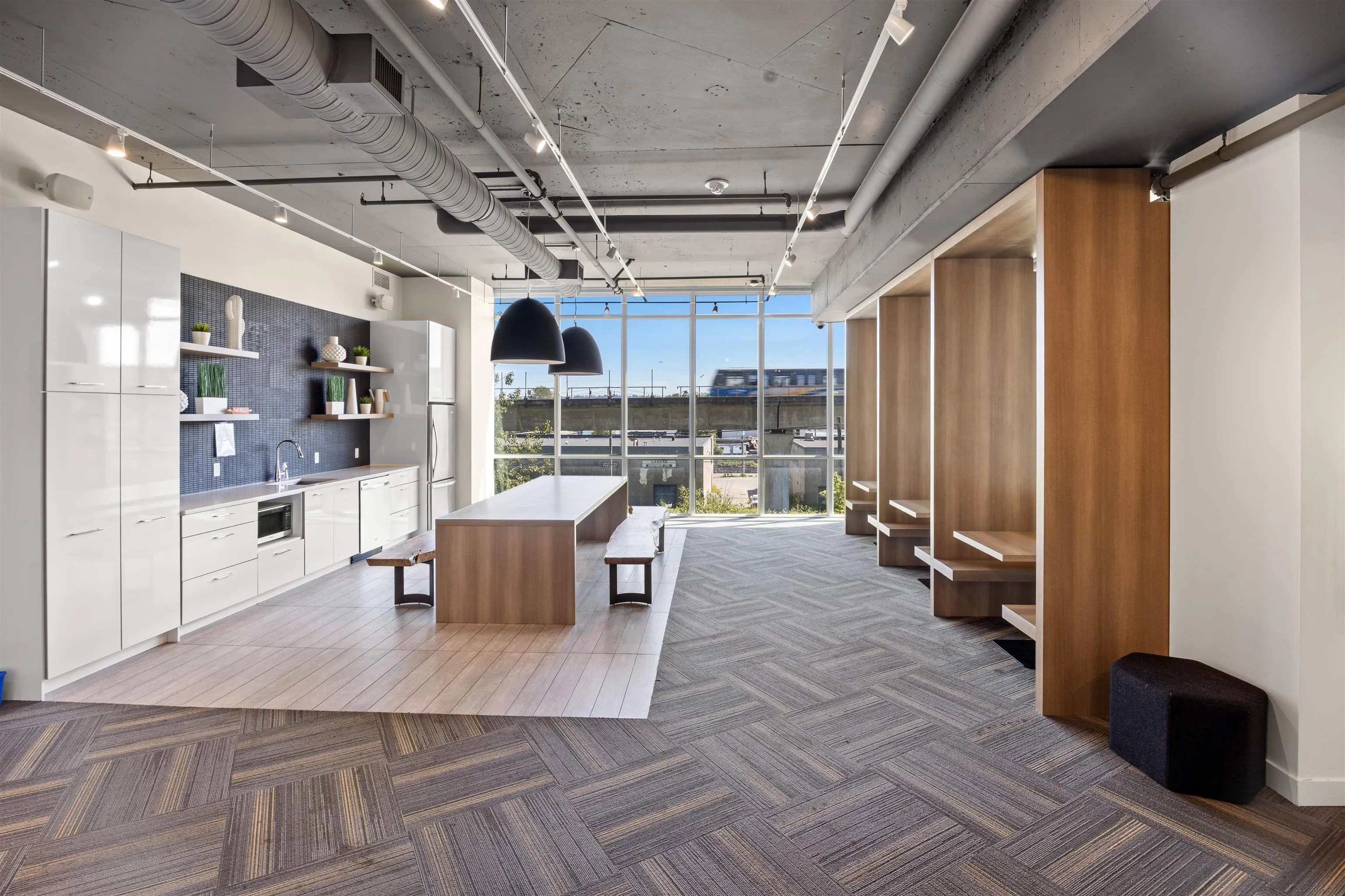 1403 258 Nelson's Court