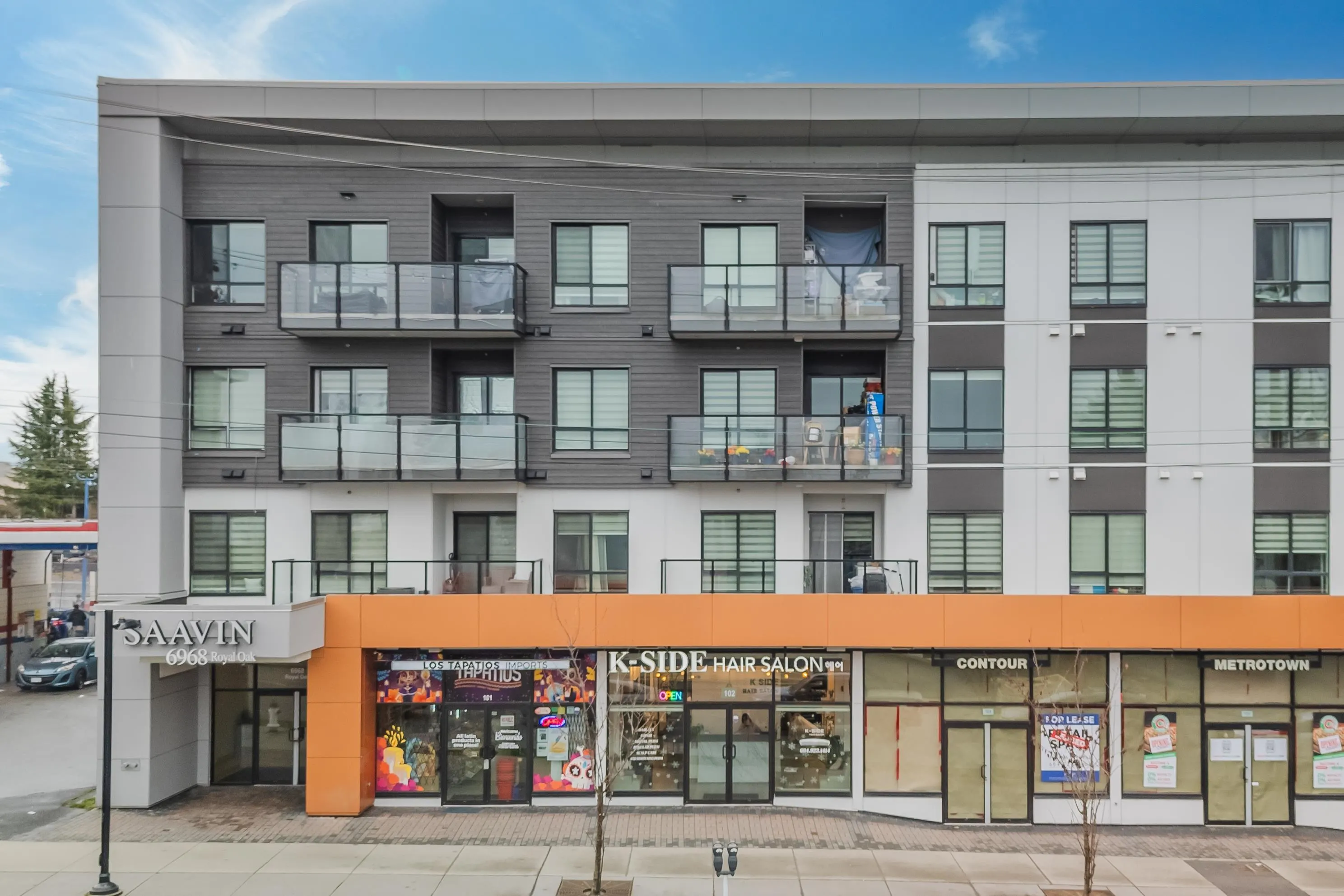201 6968 Royal Oak Avenue