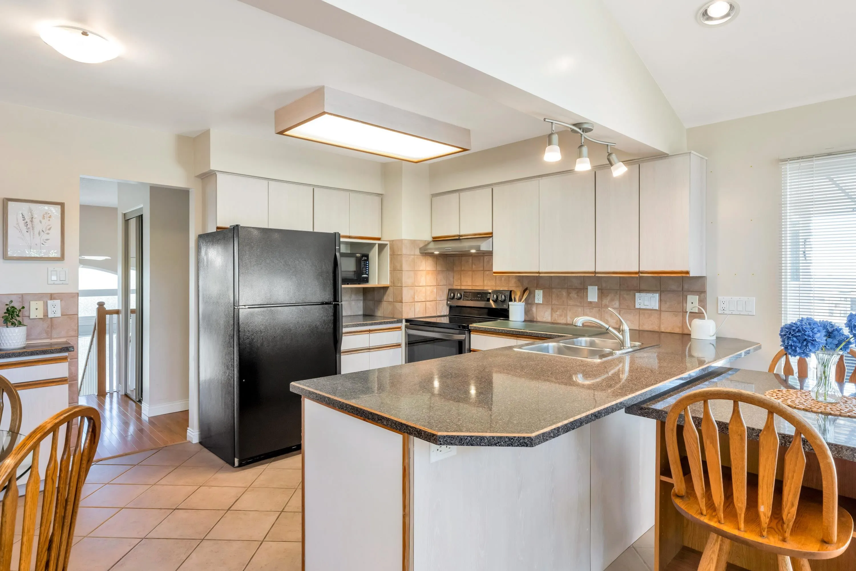10601 Hermosa Drive