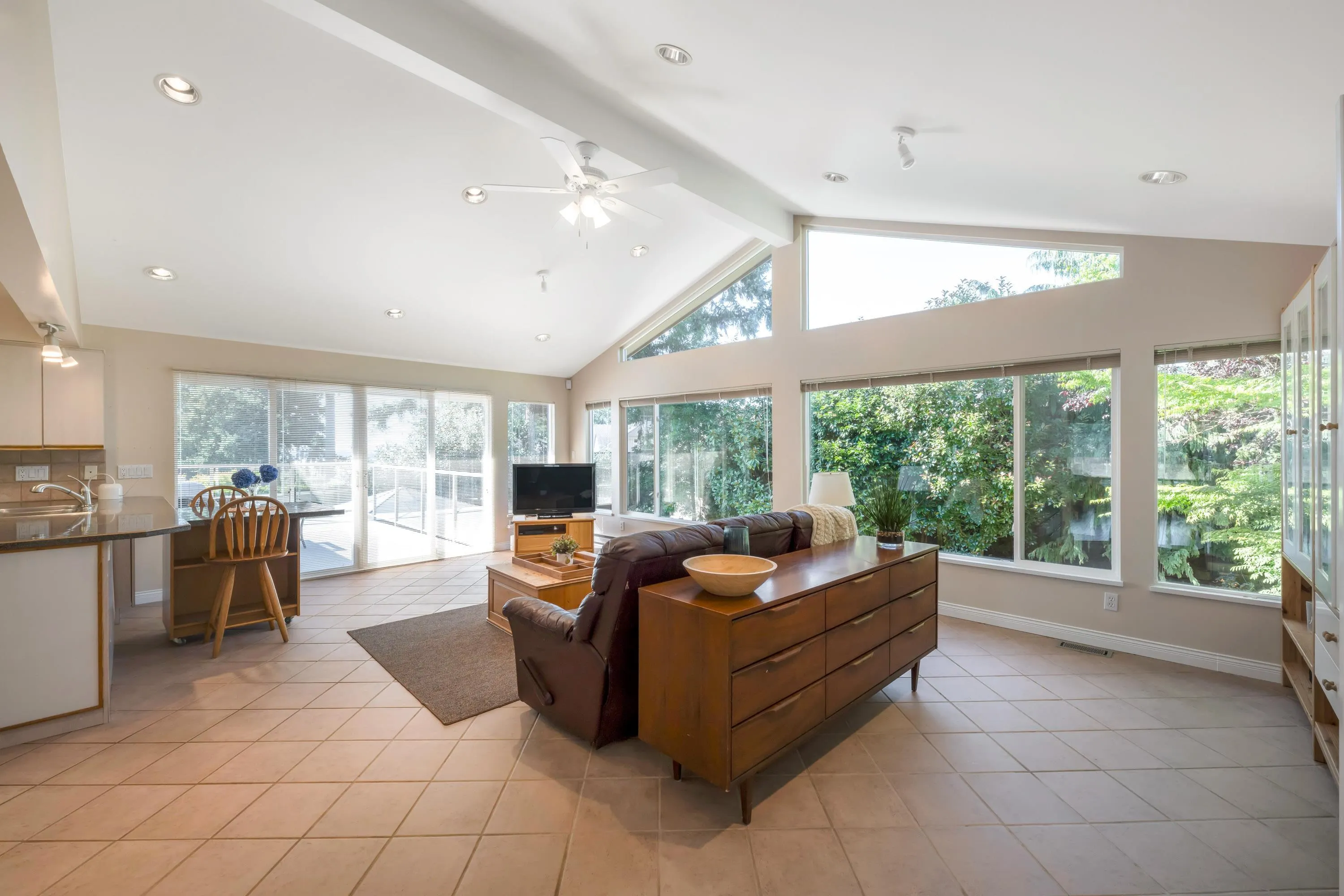 10601 Hermosa Drive