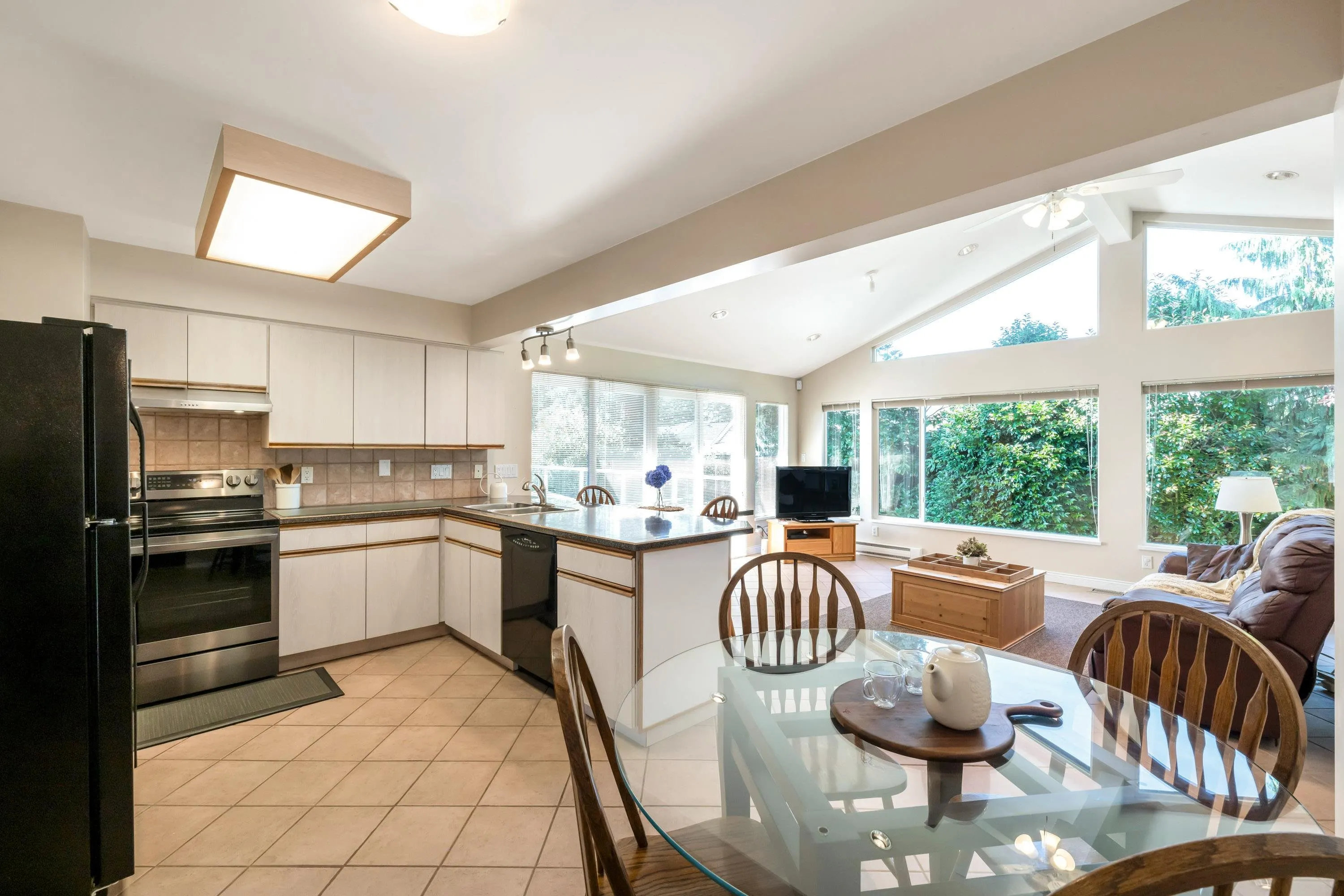10601 Hermosa Drive