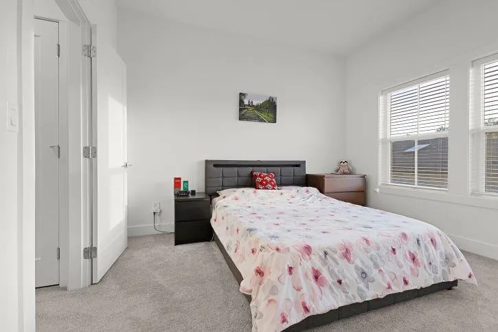 1 20680 76b Avenue