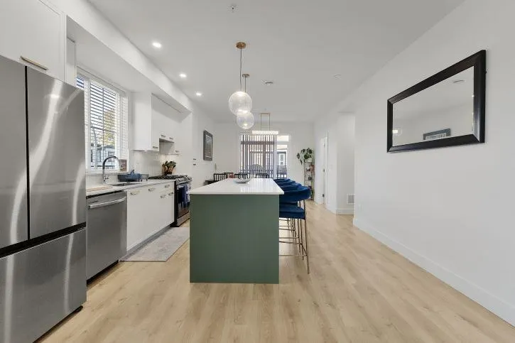 1 20680 76b Avenue