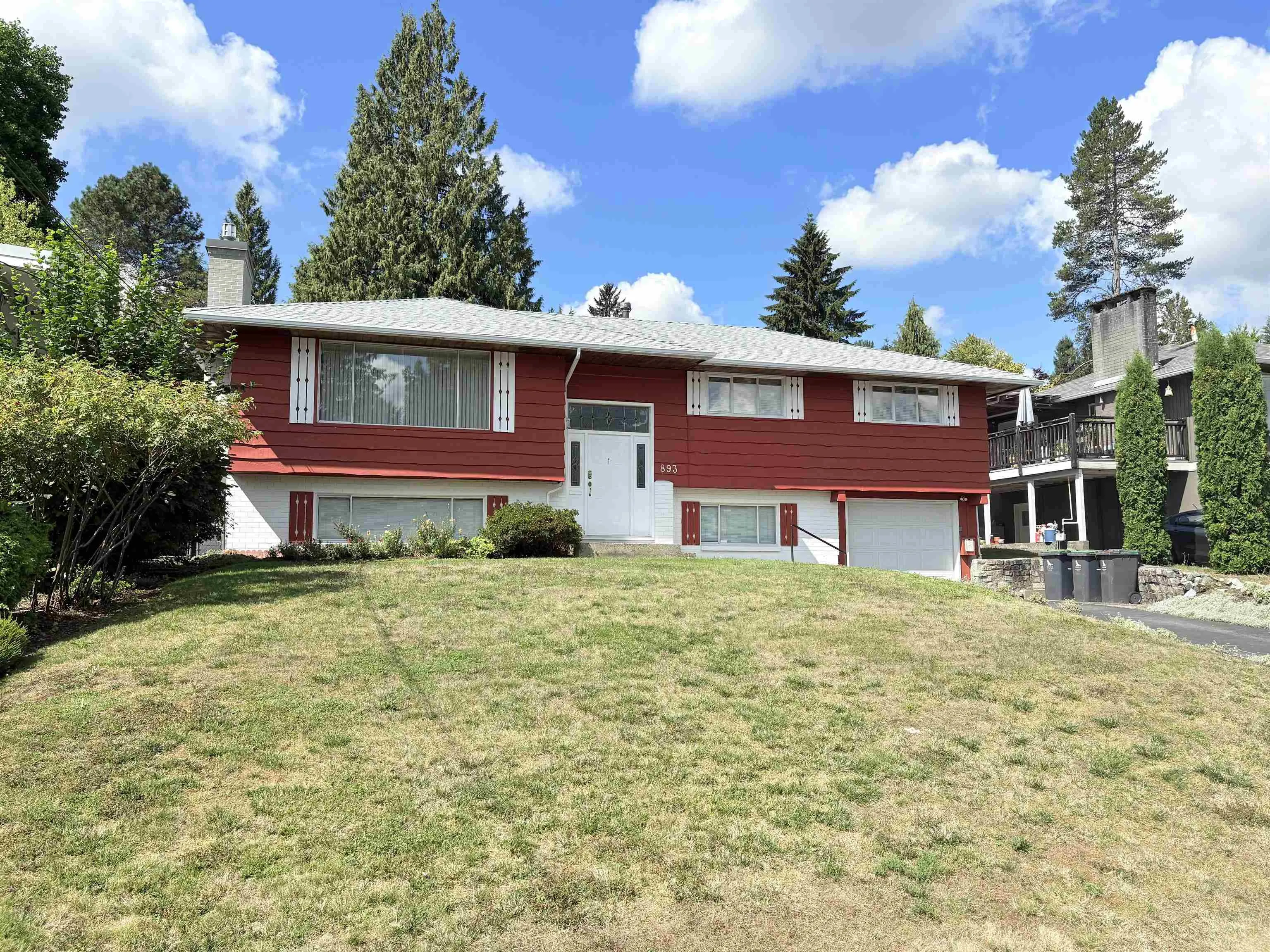 893 Huntingdon Crescent