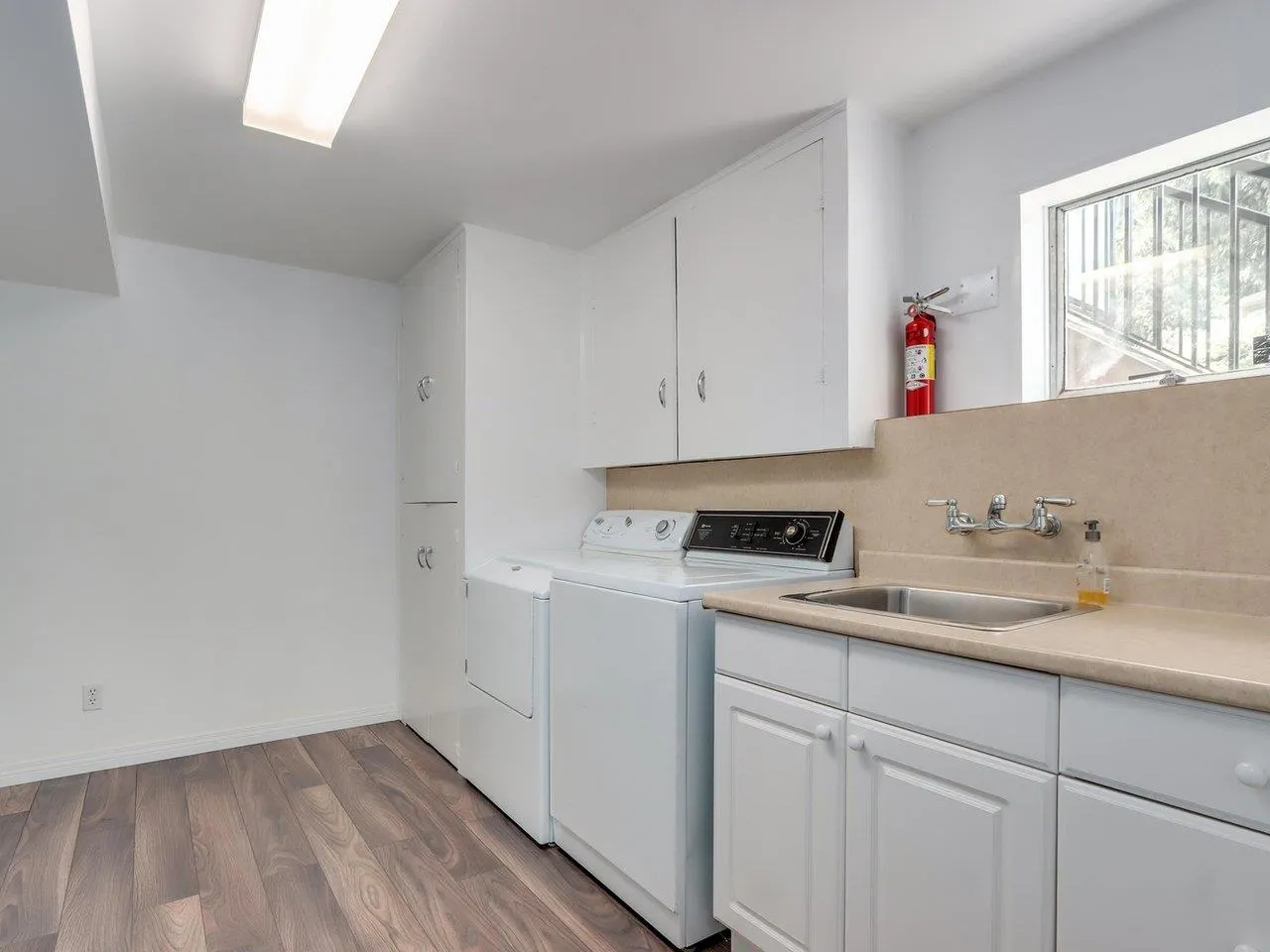 893 Huntingdon Crescent
