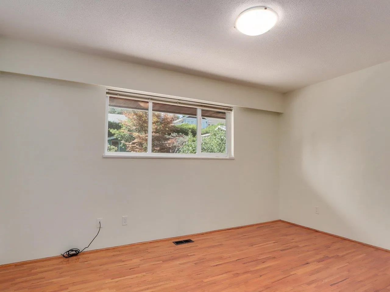 893 Huntingdon Crescent
