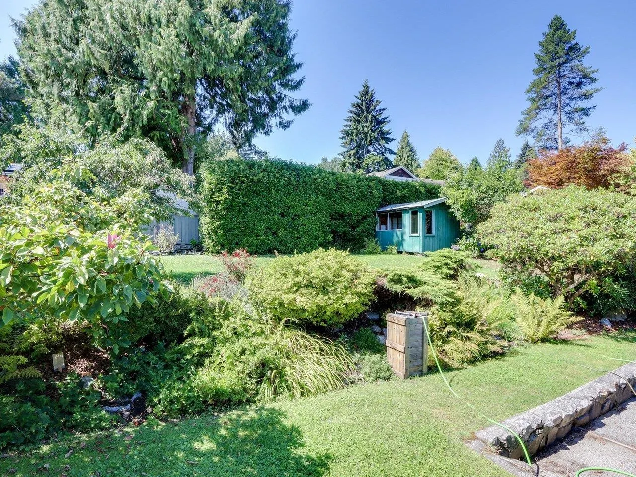 893 Huntingdon Crescent