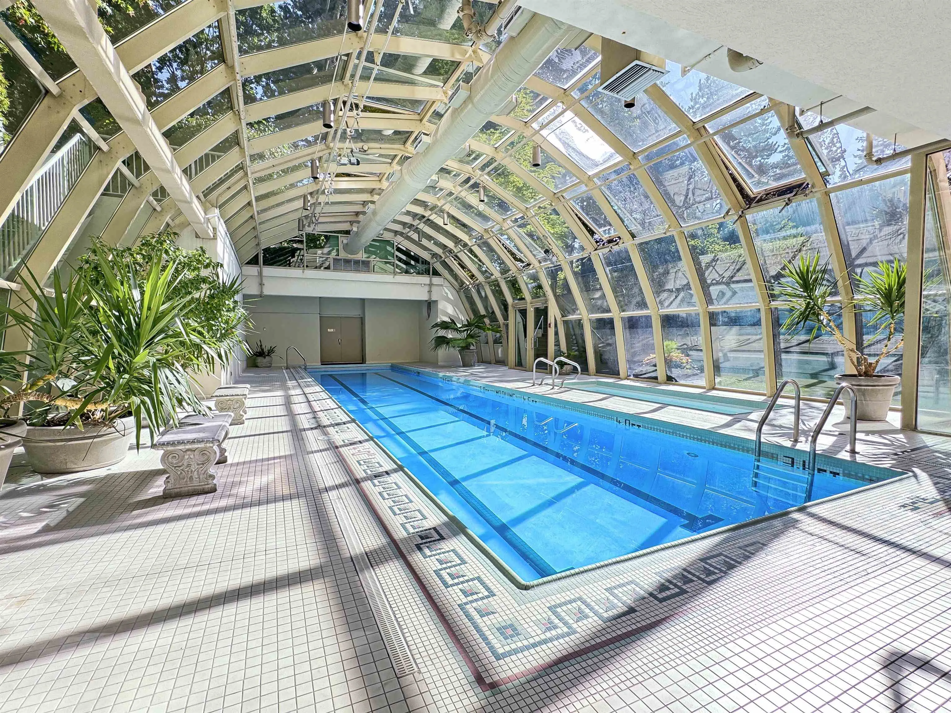 2406 6188 Patterson Avenue