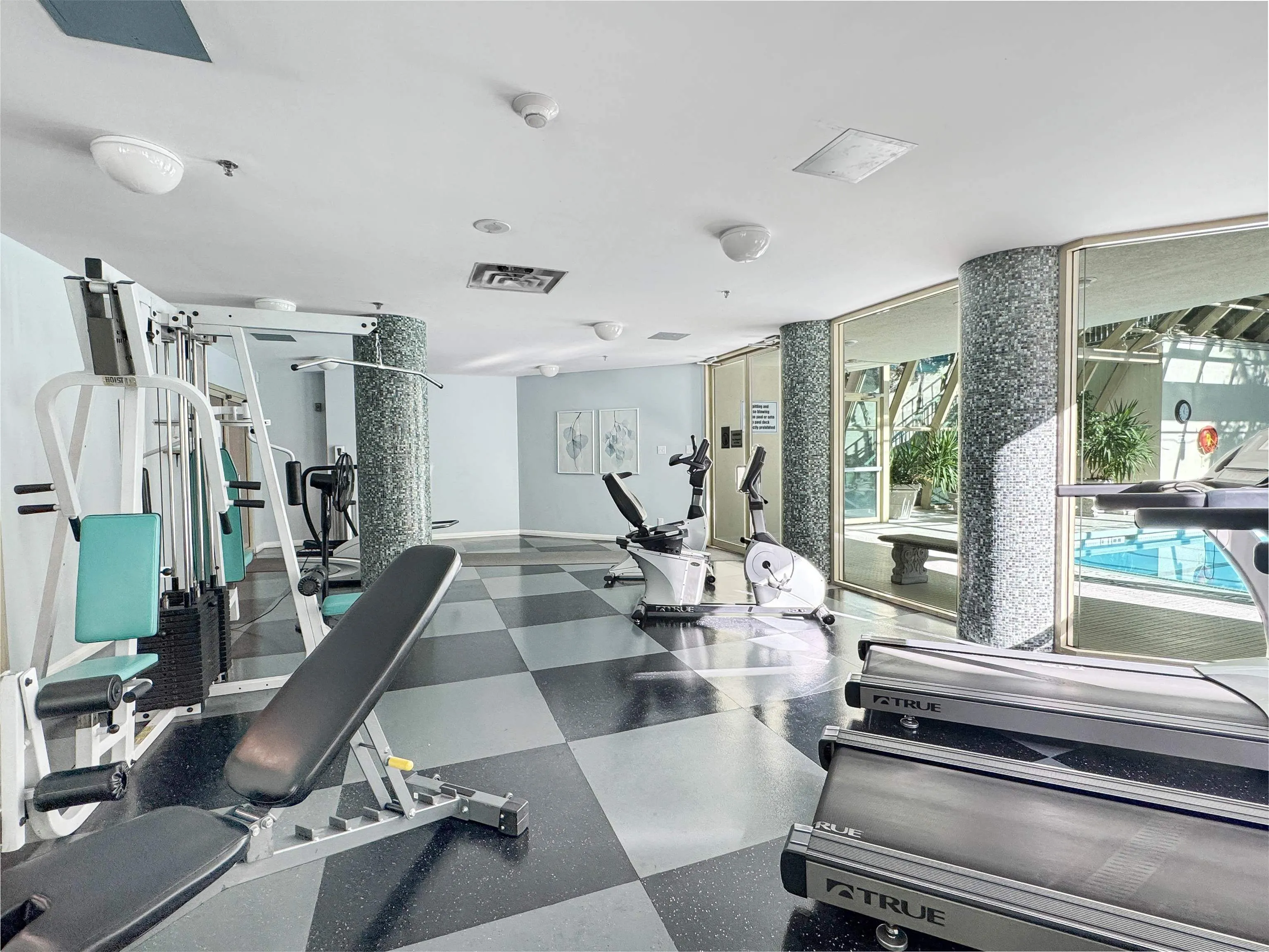 2406 6188 Patterson Avenue