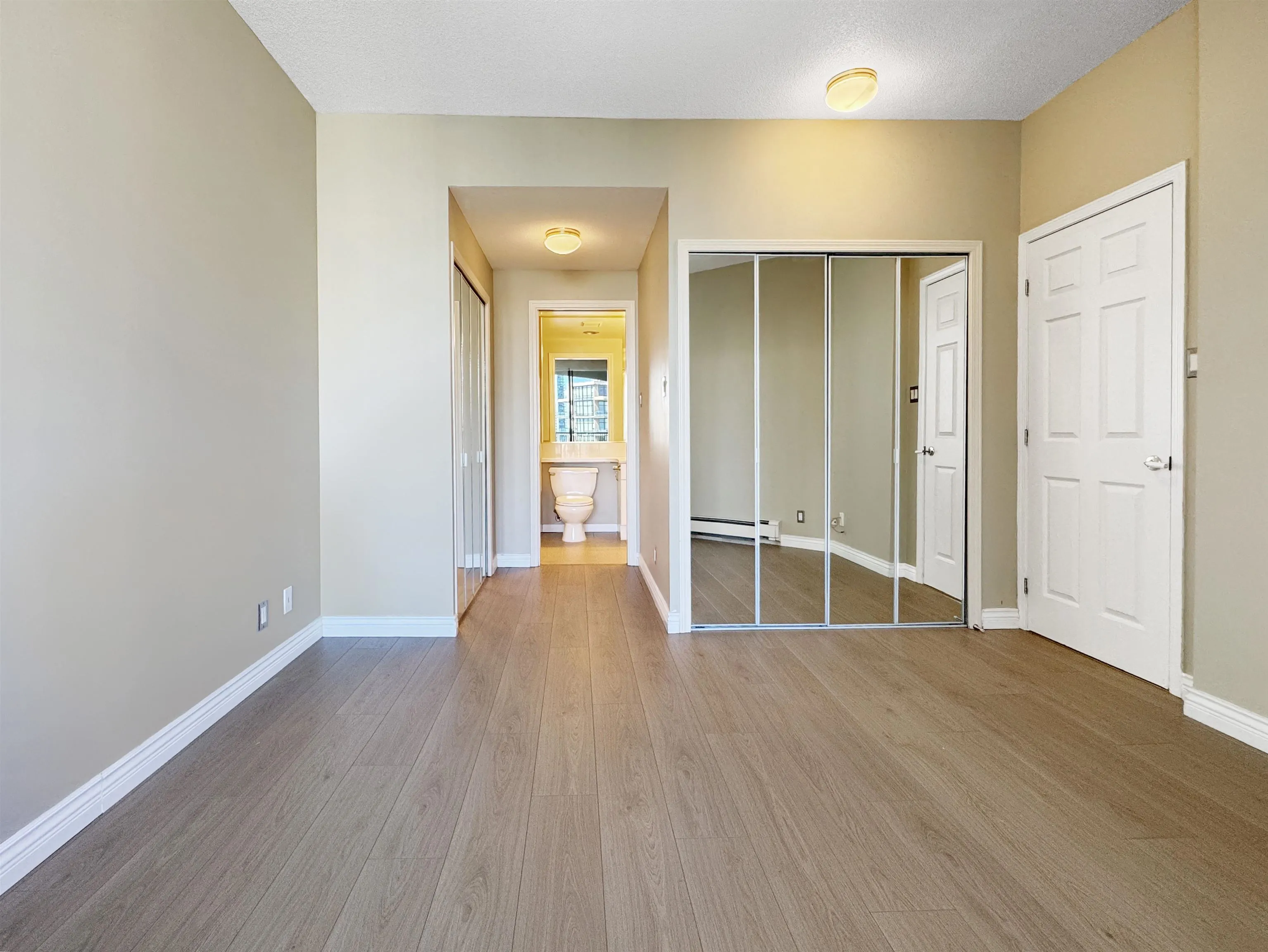 2406 6188 Patterson Avenue