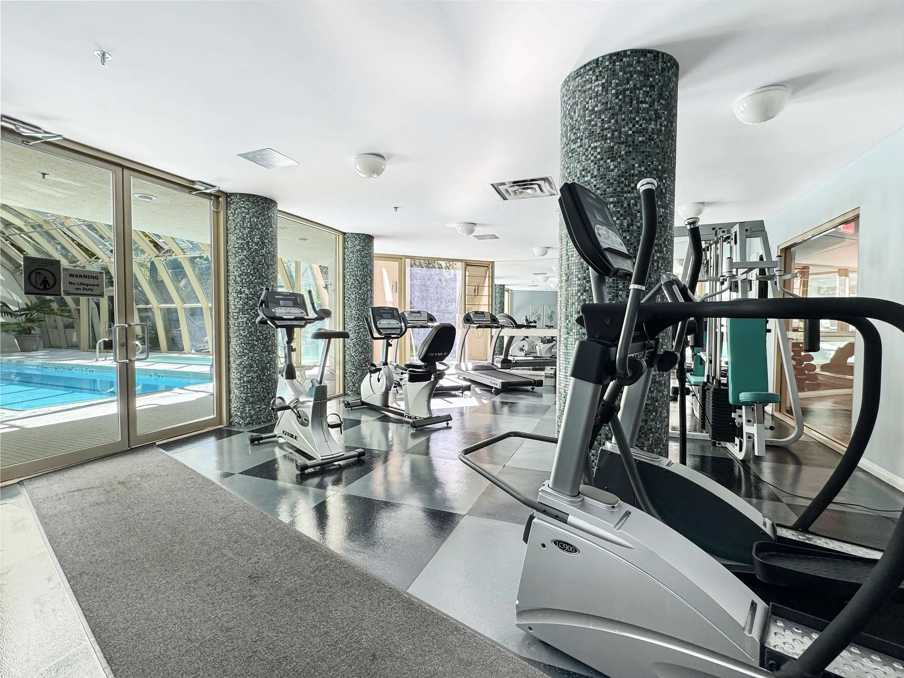 2406 6188 Patterson Avenue