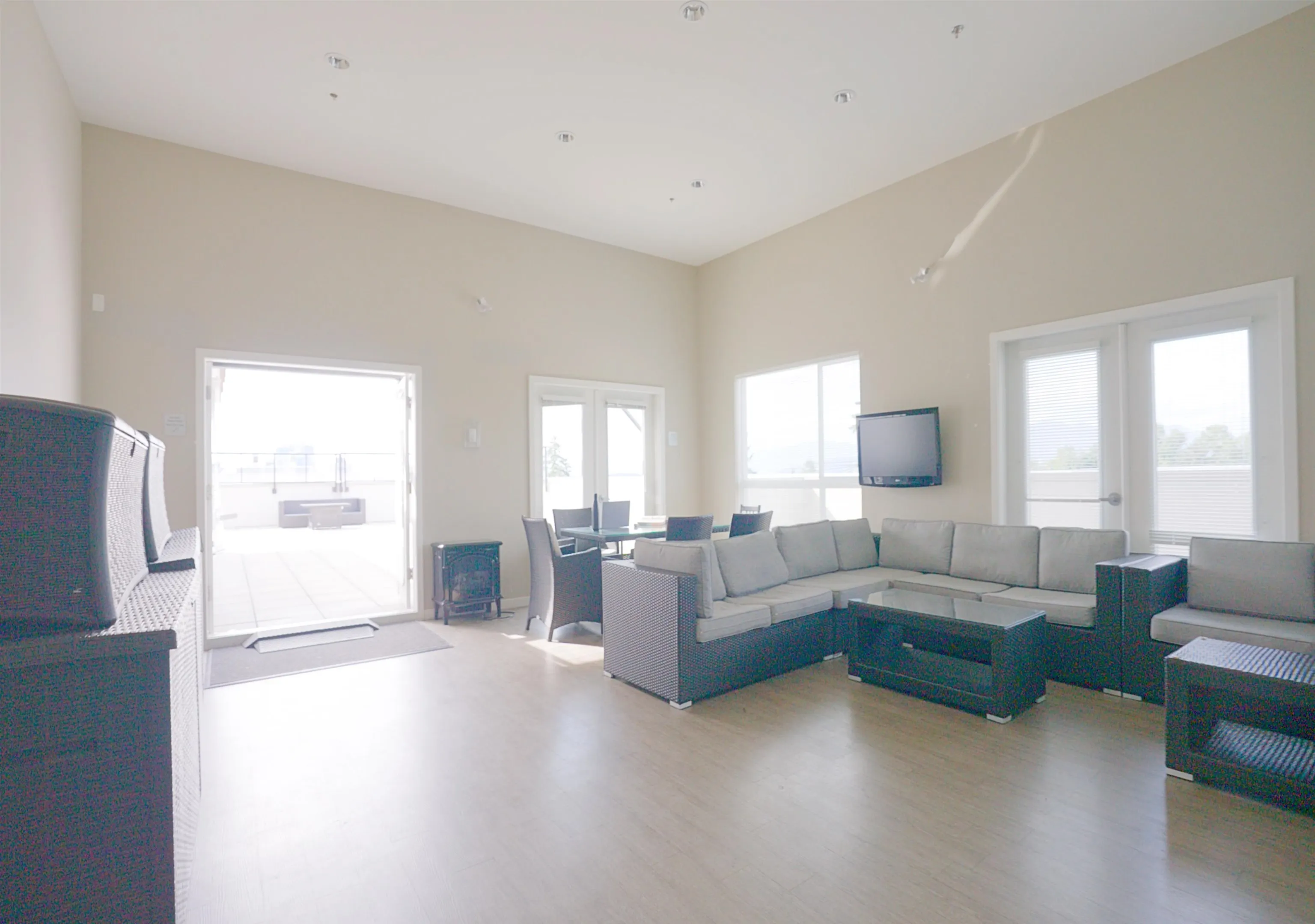 503 13768 108 Avenue