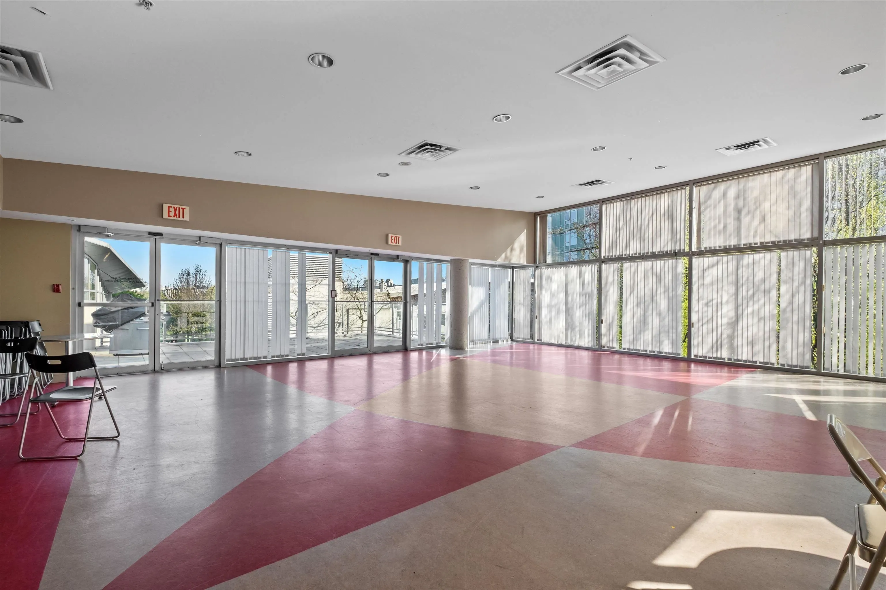 4201 1408 Strathmore Mews