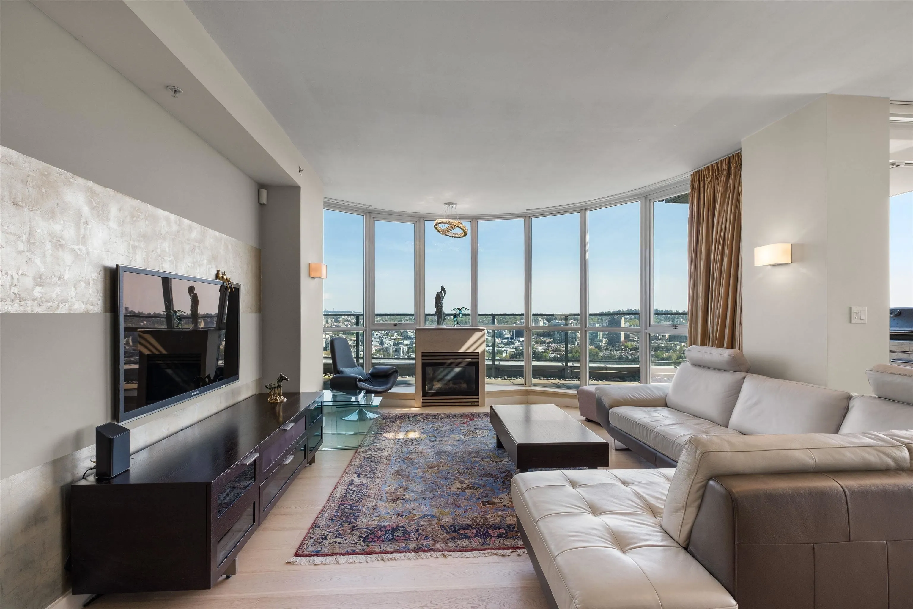 4201 1408 Strathmore Mews