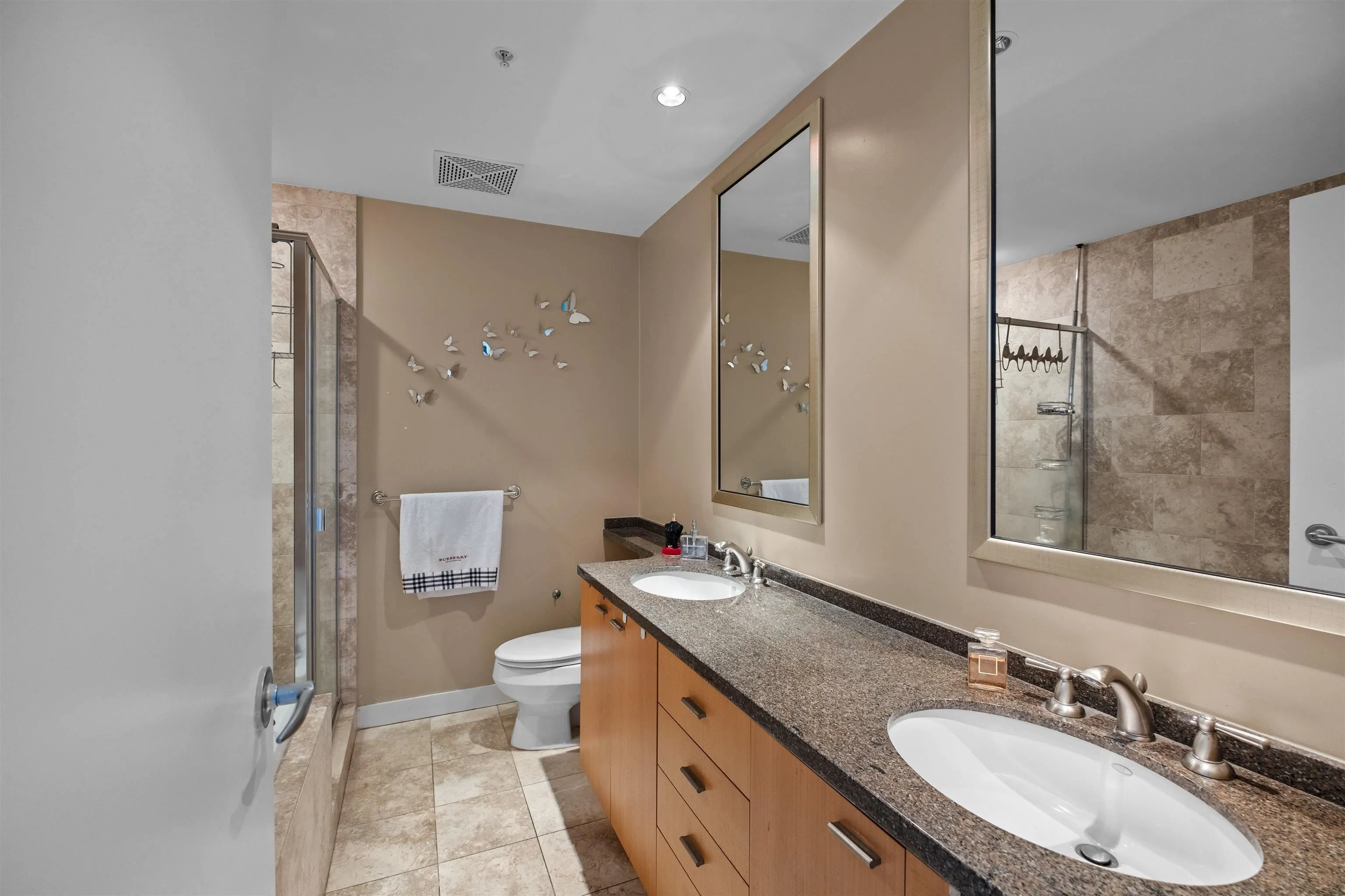 4201 1408 Strathmore Mews