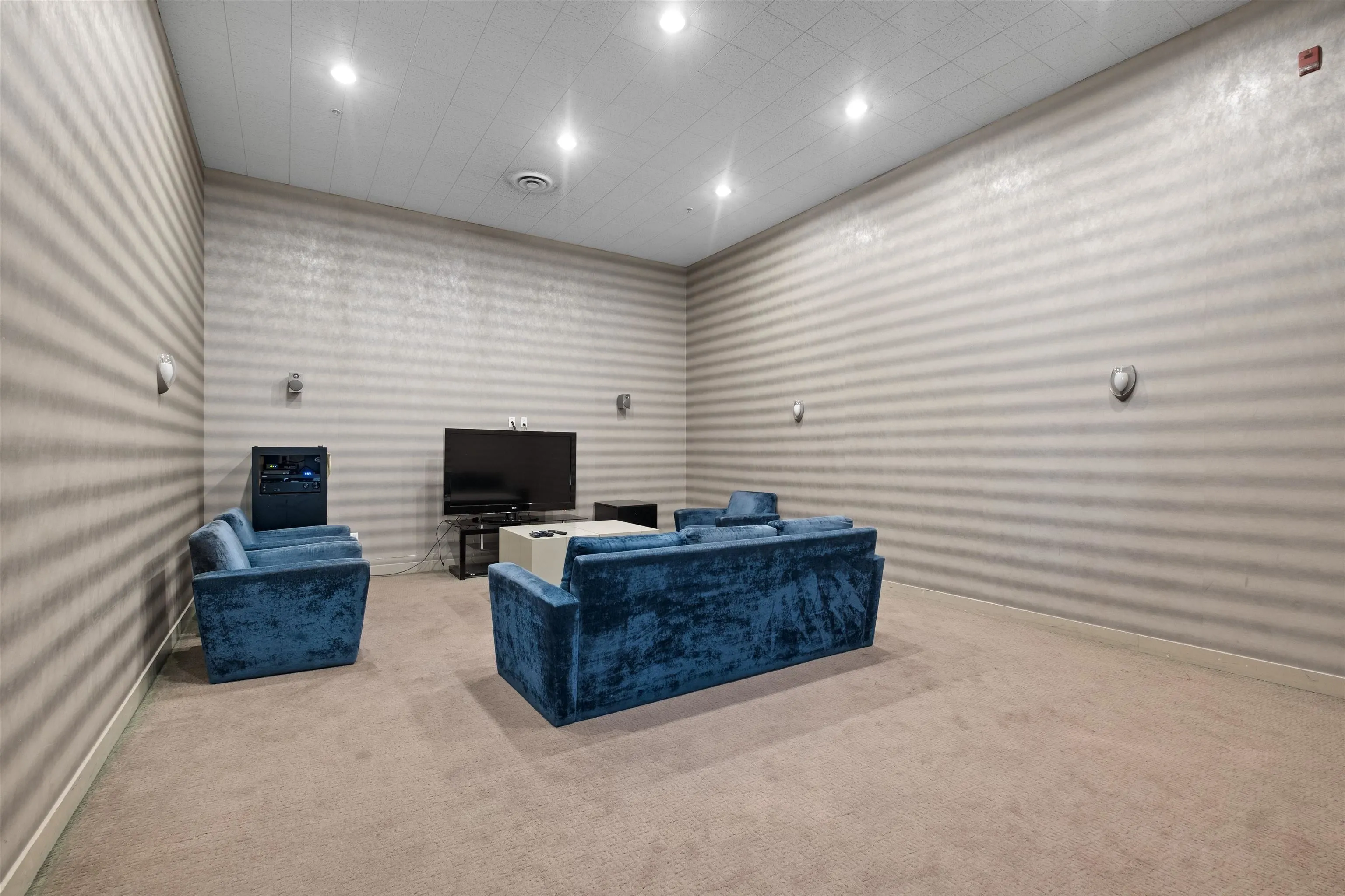 4201 1408 Strathmore Mews