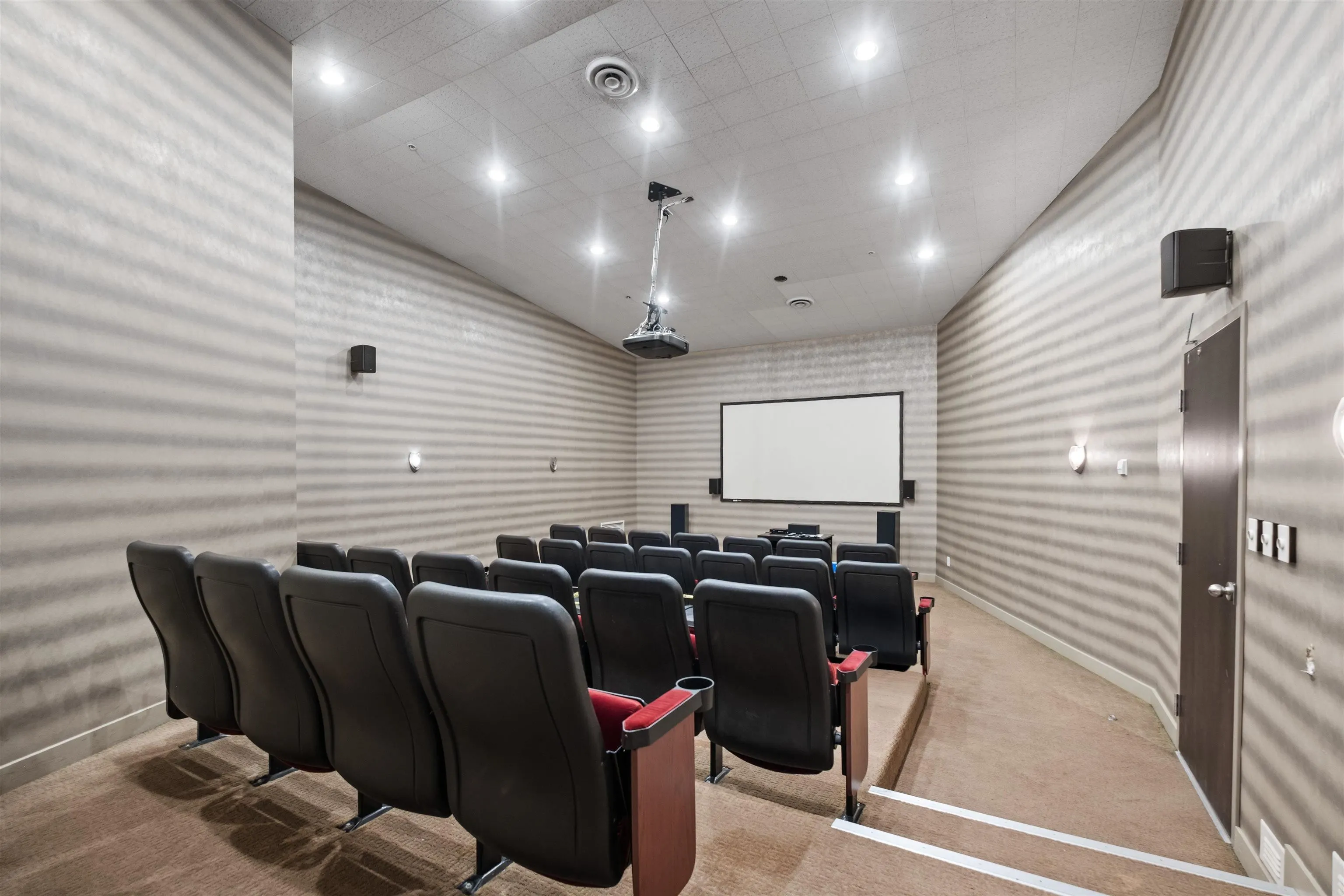 4201 1408 Strathmore Mews