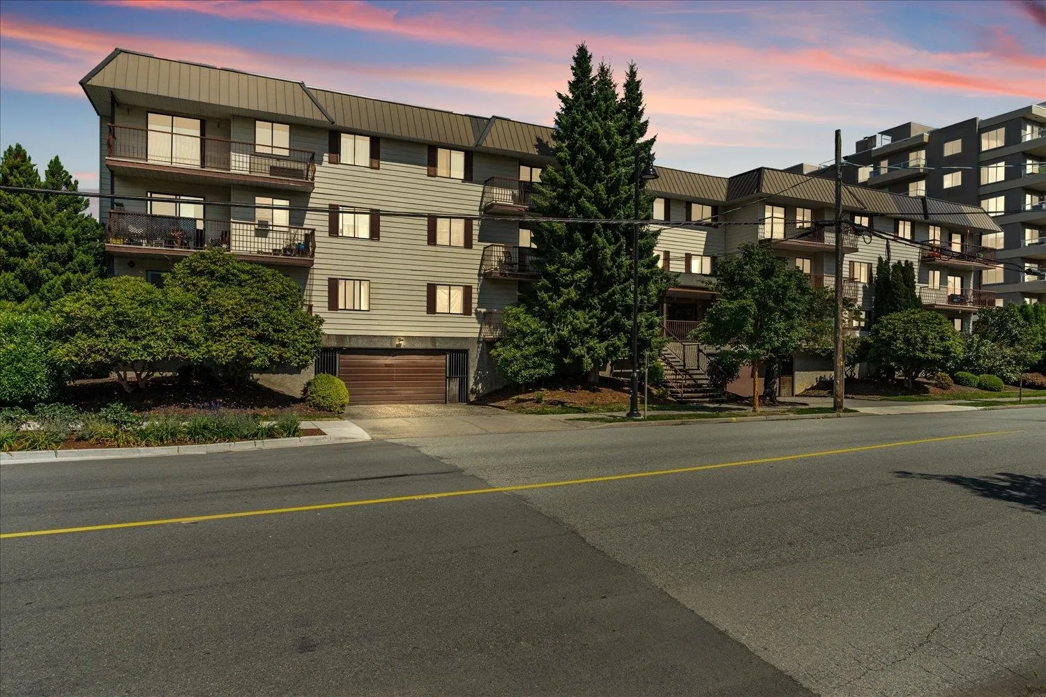 108 45749 Spadina Avenue